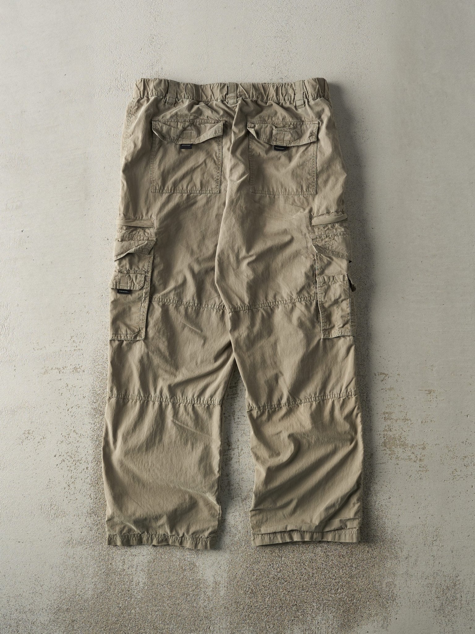 Vintage Y2K Green BC Clothing Double Knee Cargo Pants (33x28.5) - Image 2