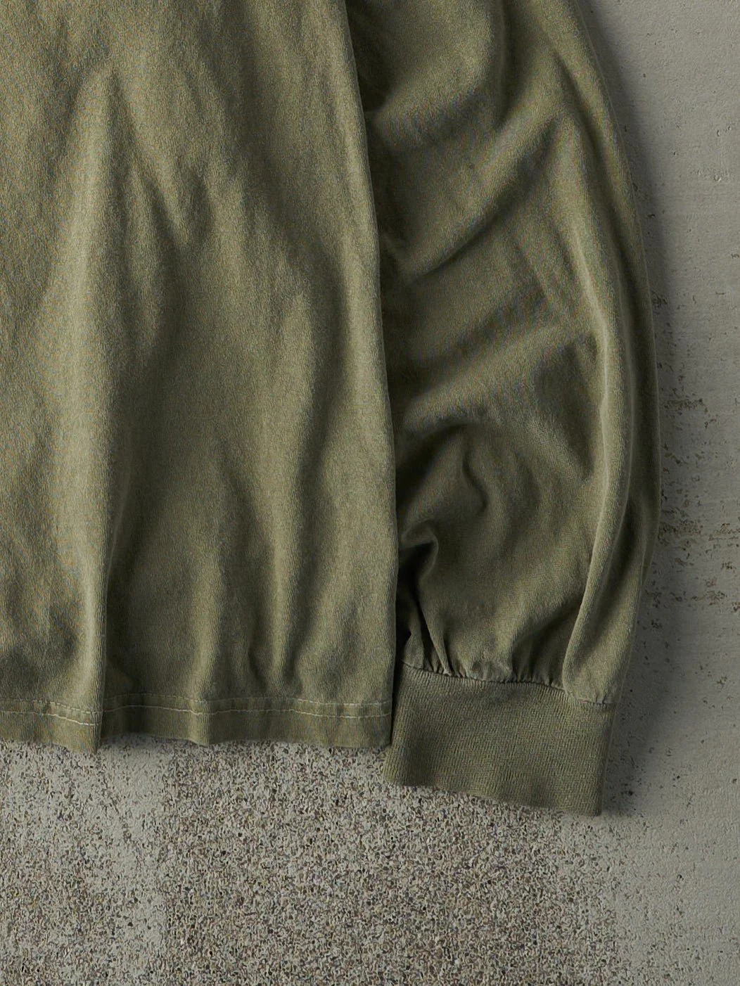 Vintage Y2K Green Cabela's Blank Long Sleeve (M/L) - Image 3