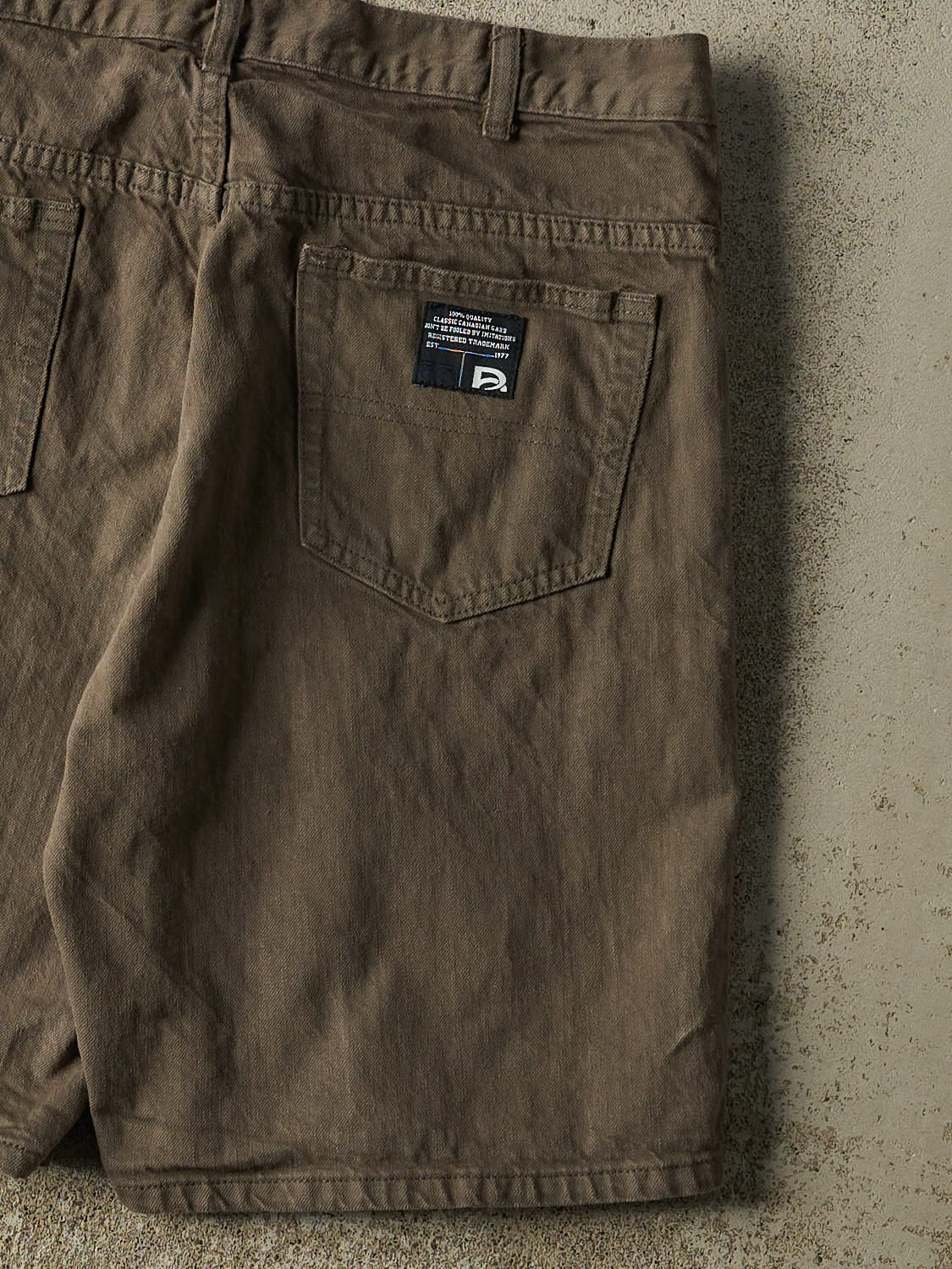 Vintage Y2K Green Denver Hayes Shorts (35x8) - Image 5