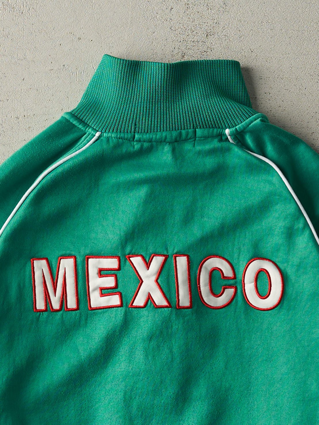 Vintage Y2K Green Embroidered Mexico Track Jacket (M) - Image 4