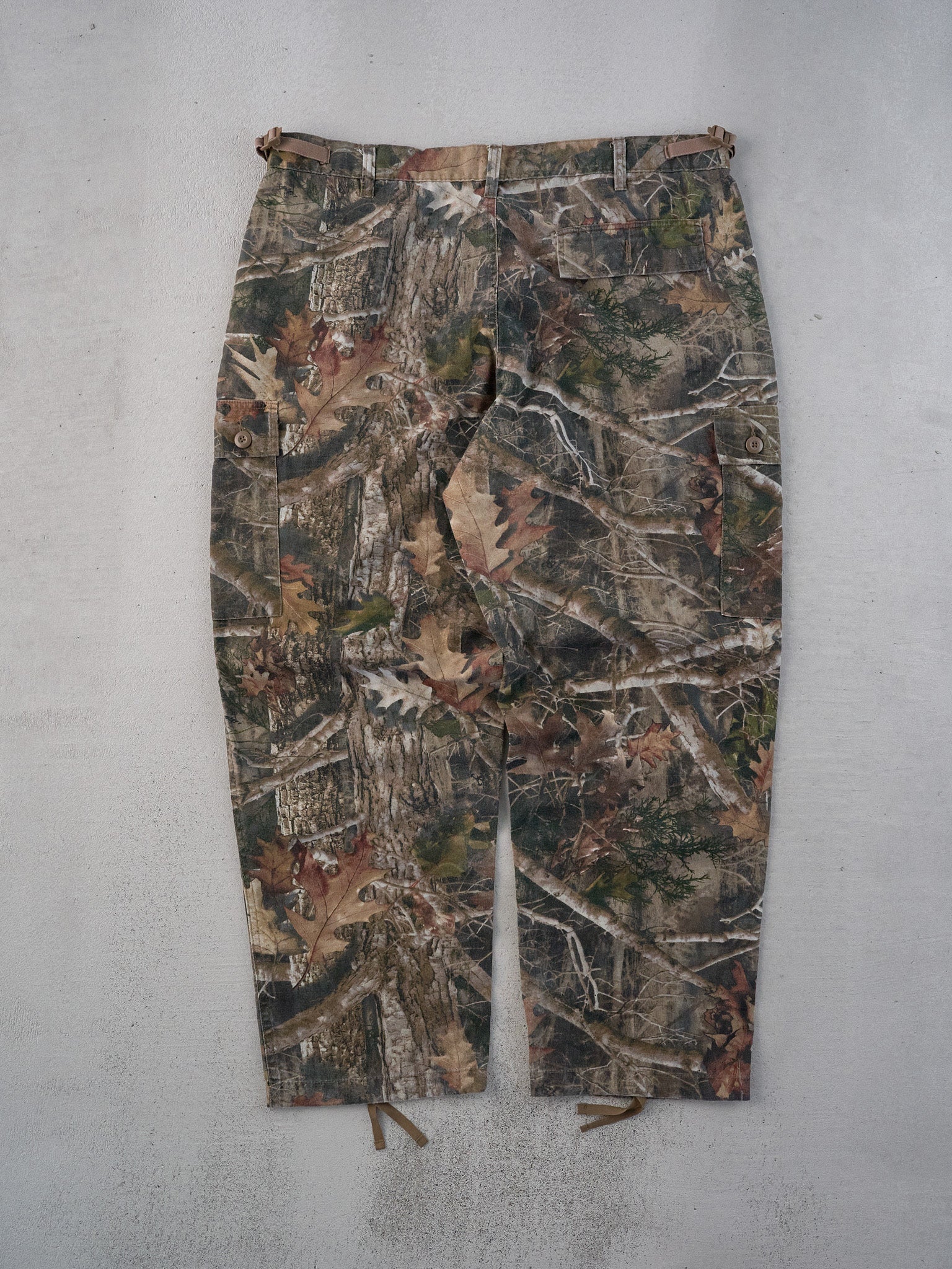 Vintage Y2k Green Ridge Hunter Realtree Camo Cargo Pants (40x31) - Image 2
