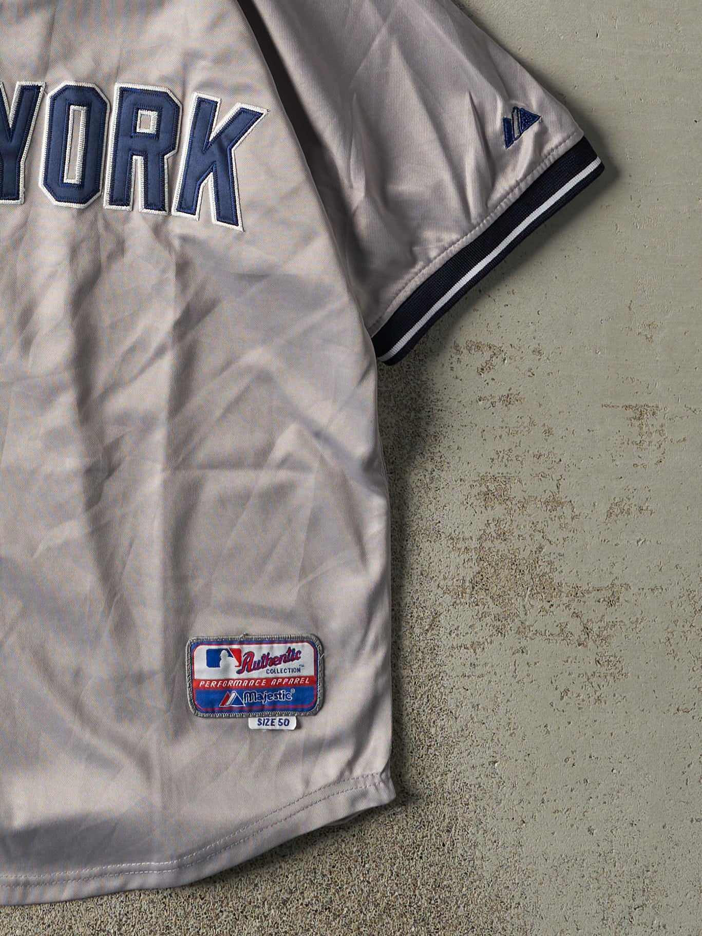 Vintage Y2K Grey #7 Player New York Yankees Jersey (LXL) - Image 4