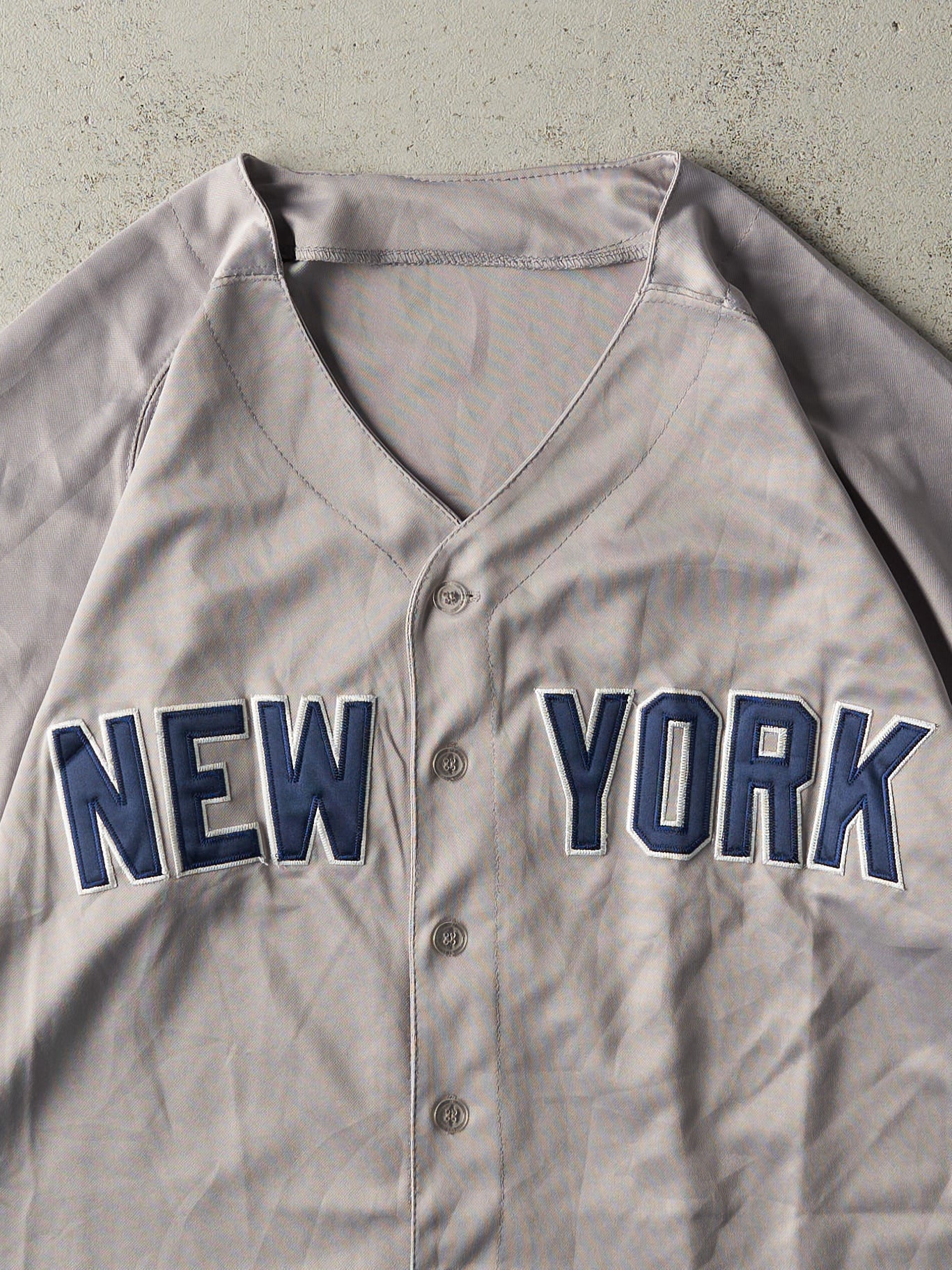 Vintage Y2K Grey #7 Player New York Yankees Jersey (LXL) - Image 5