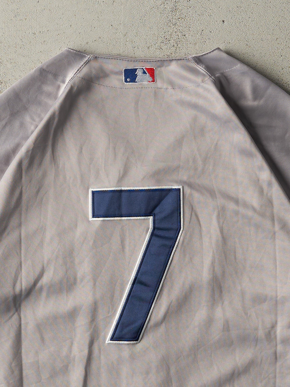 Vintage Y2K Grey #7 Player New York Yankees Jersey (LXL) - Image 6