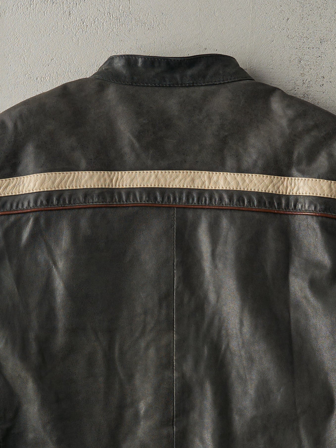 Vintage Y2K Grey and Beige Danier Leather Jacket (S/M) - Image 4