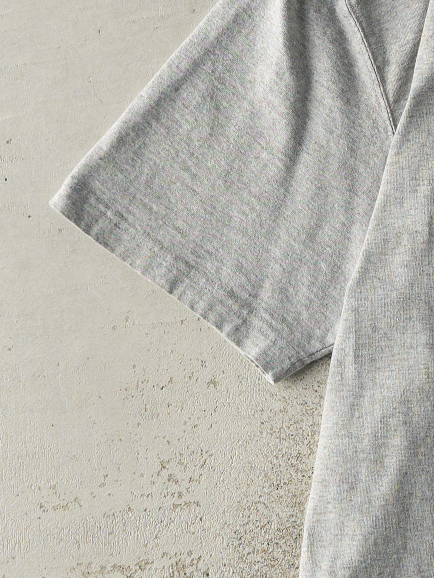 Vintage Y2K Grey Carhartt Pocket Tee (M) - Image 3