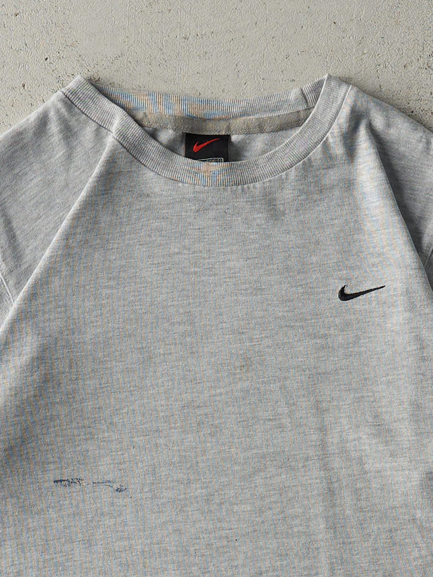 Vintage Y2K Grey Embroidered Nike Swoosh Tee (S/M) - Image 2