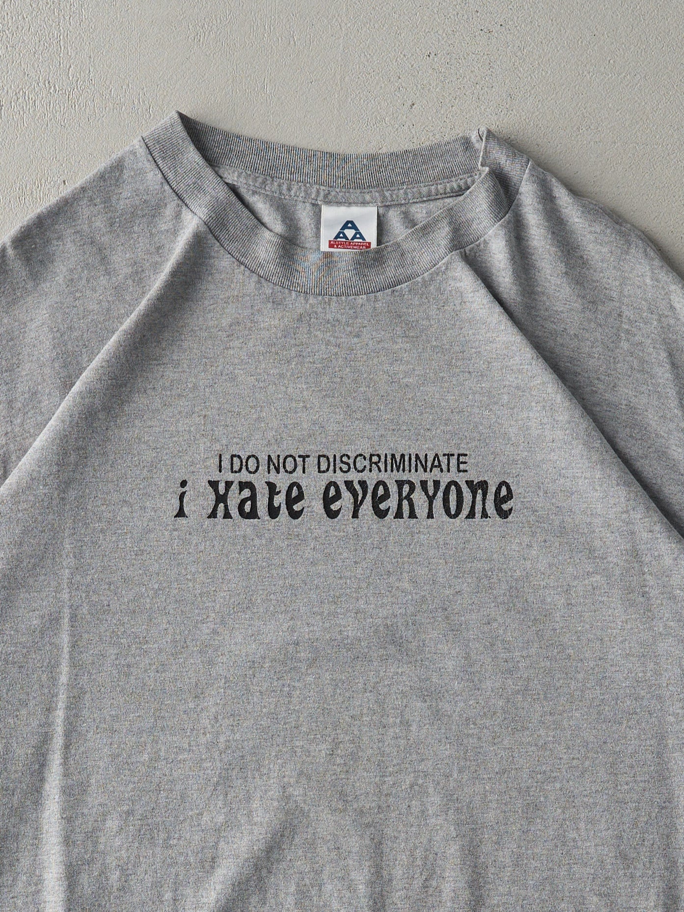 Vintage Y2K Grey "I Hate Everyone" Tee (L) - Image 2