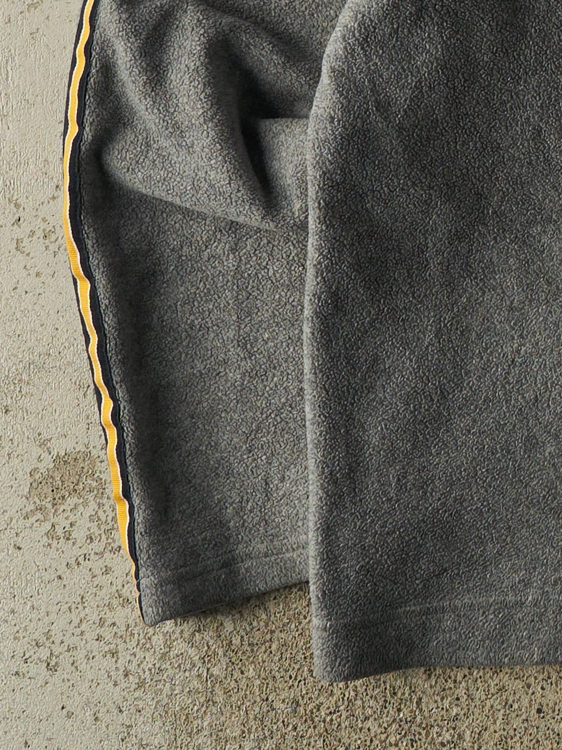 Vintage Y2K Grey Nautica Embroidered Fleece Longsleeve (XL/XXL) - Image 3
