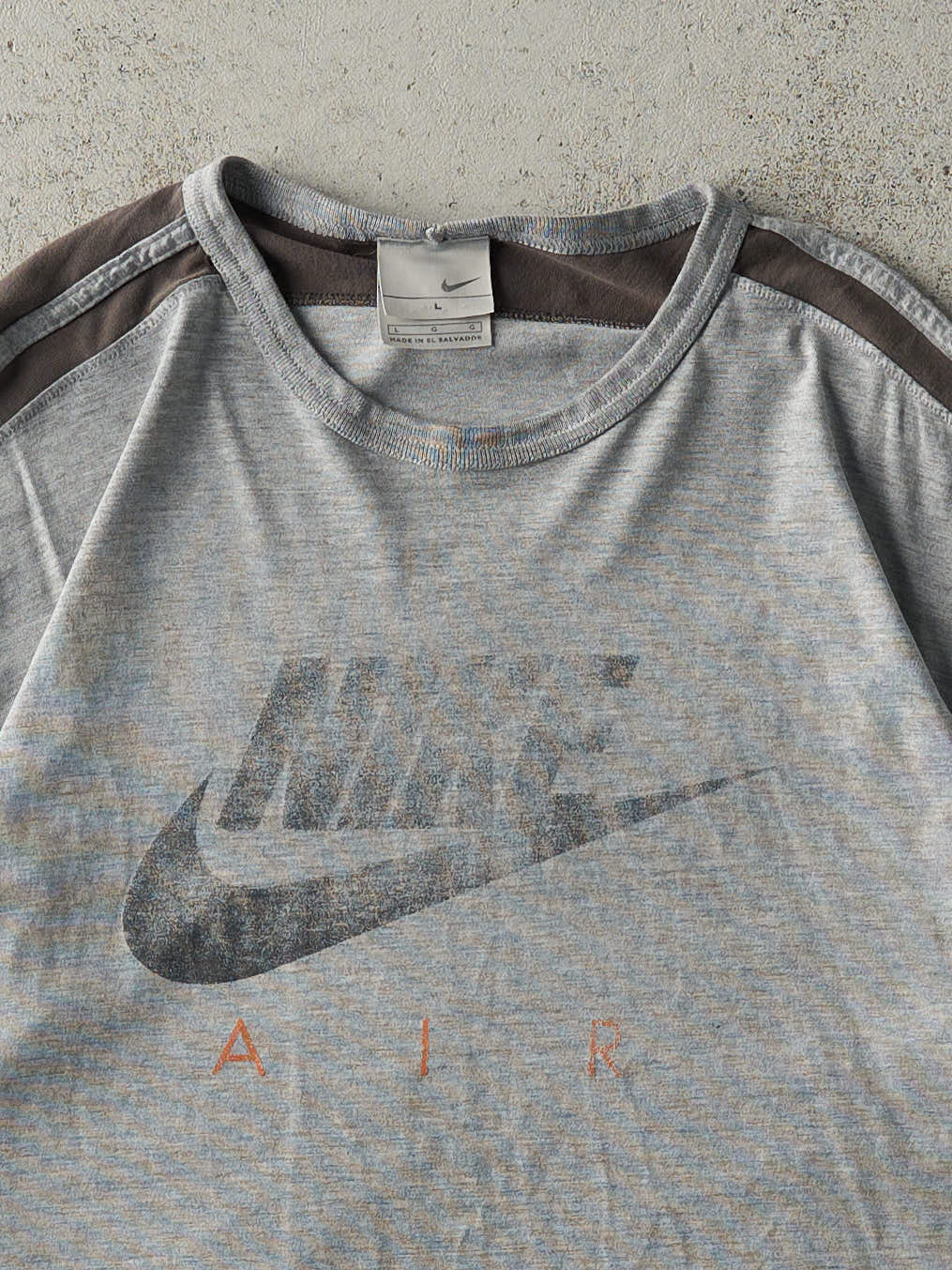 Vintage Y2K Grey Nike Air Logo Tee (M) - Image 3