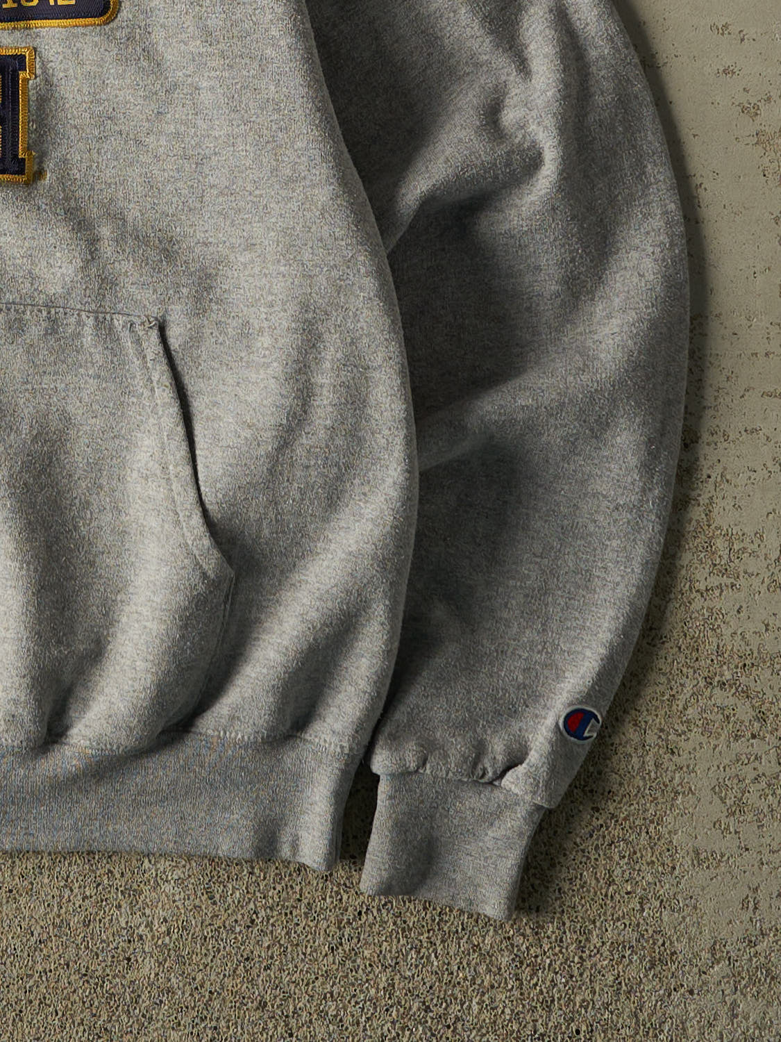 Vintage Y2K Grey University Of Notre Dame Fighting Irish Hoodie (XS) - Image 4