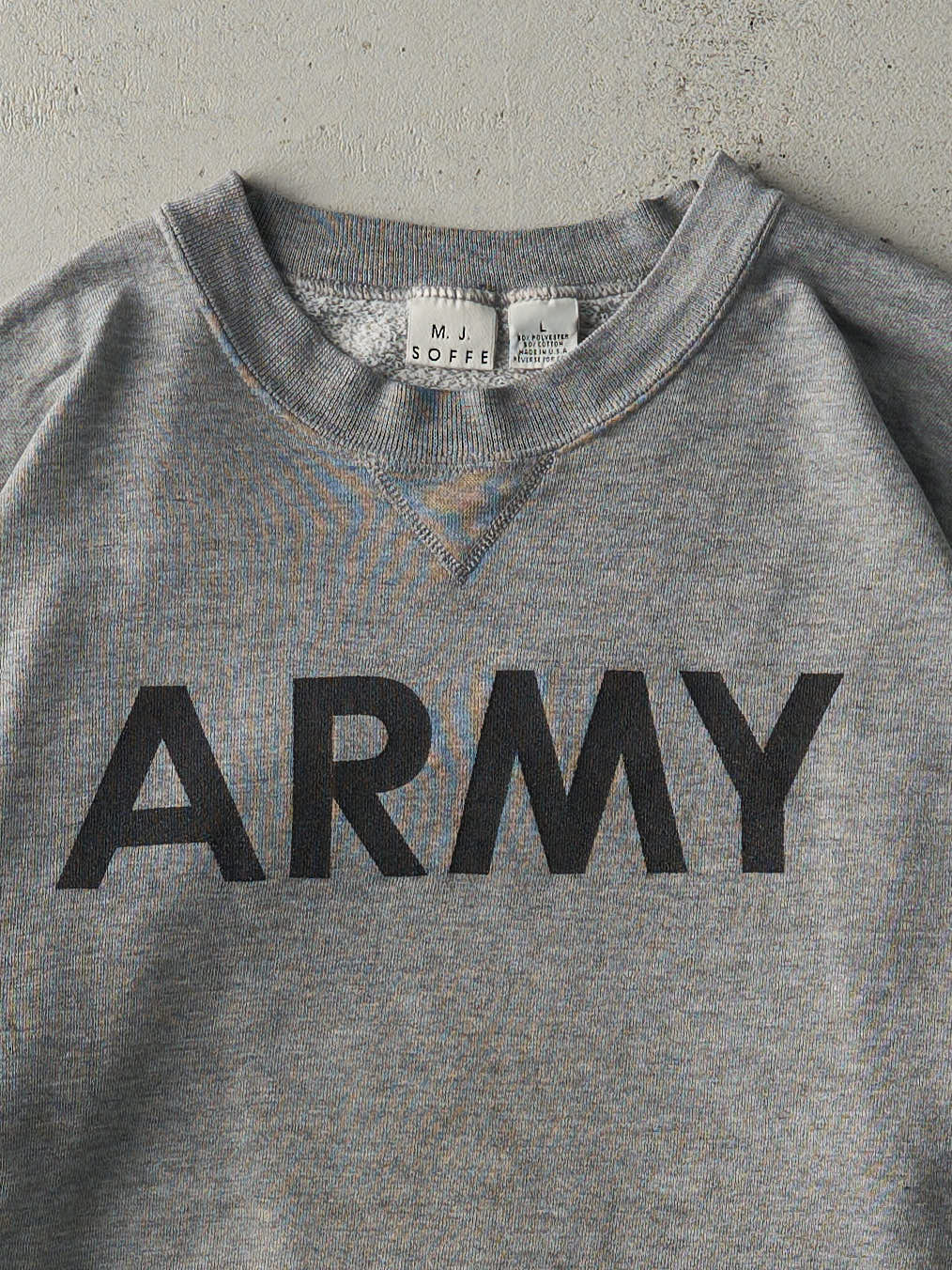 Vintage Y2K Grey US Army Crewneck (L) - Image 2