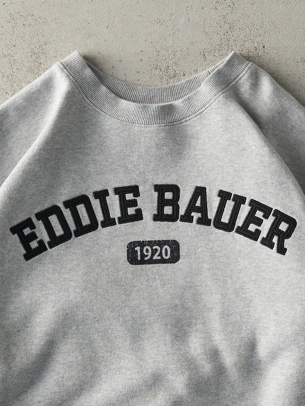 Vintage Y2K Heather Grey Embroidered Eddie Bauer Crewneck (L/XL) - Image 2