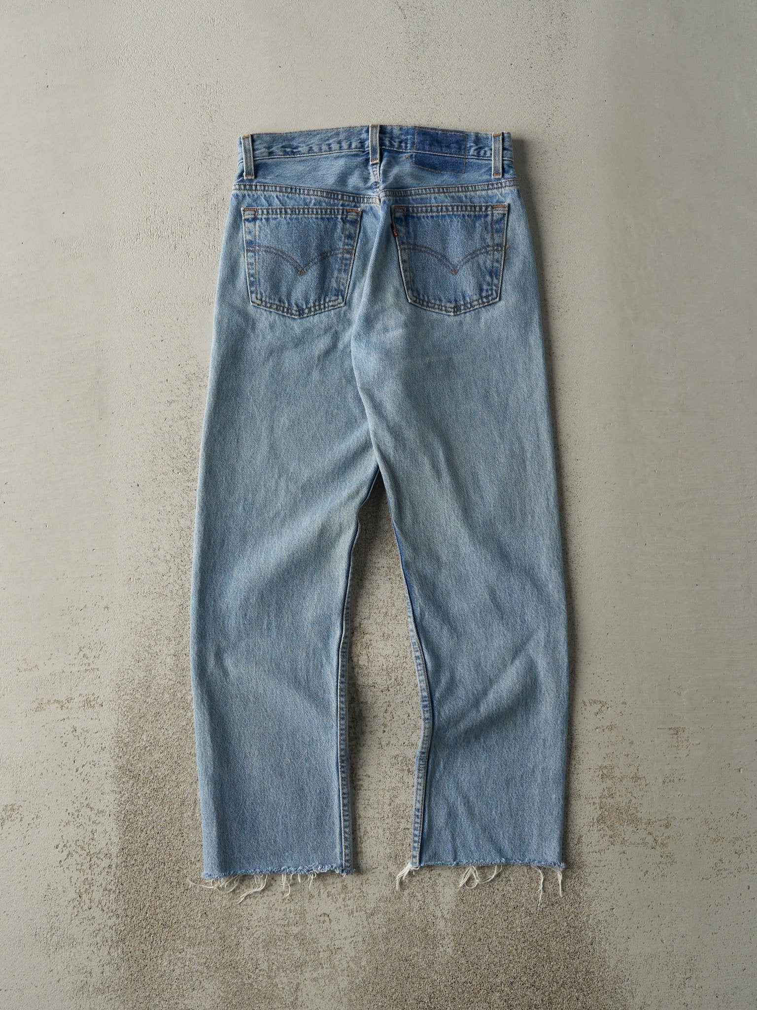 Vintage Y2K Light Wash Levi's 501 Jeans (28x27.5) - Image 3