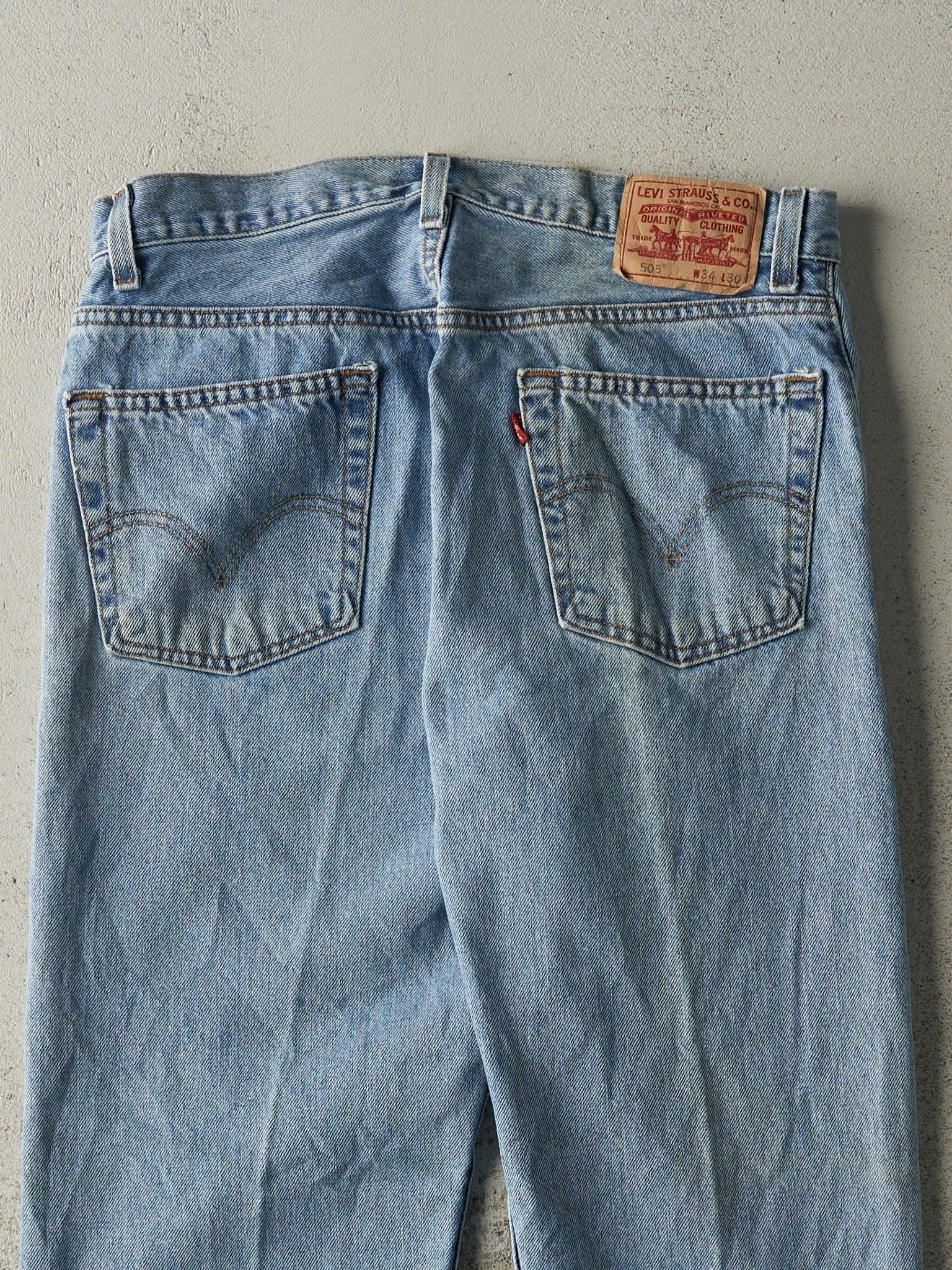 Vintage Y2K Light Wash Levi's 505 Jeans (33x29) - Image 5