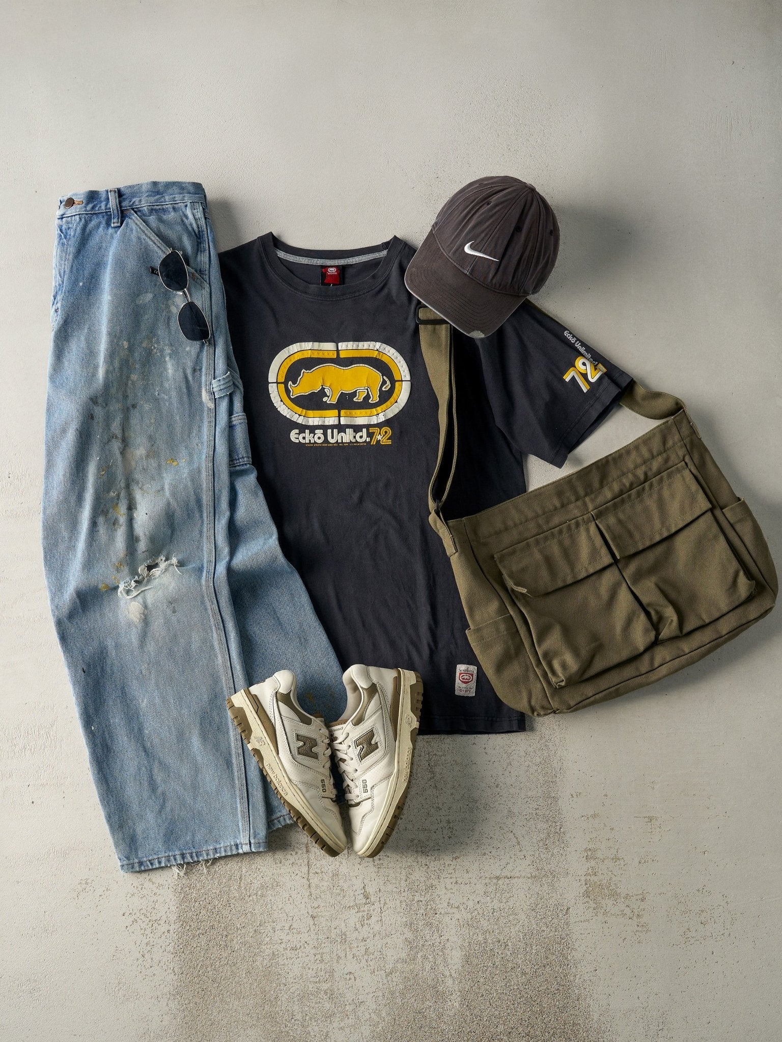Vintage Y2K Light Wash Rustler Carpenter Jeans (32x31) - Image 2