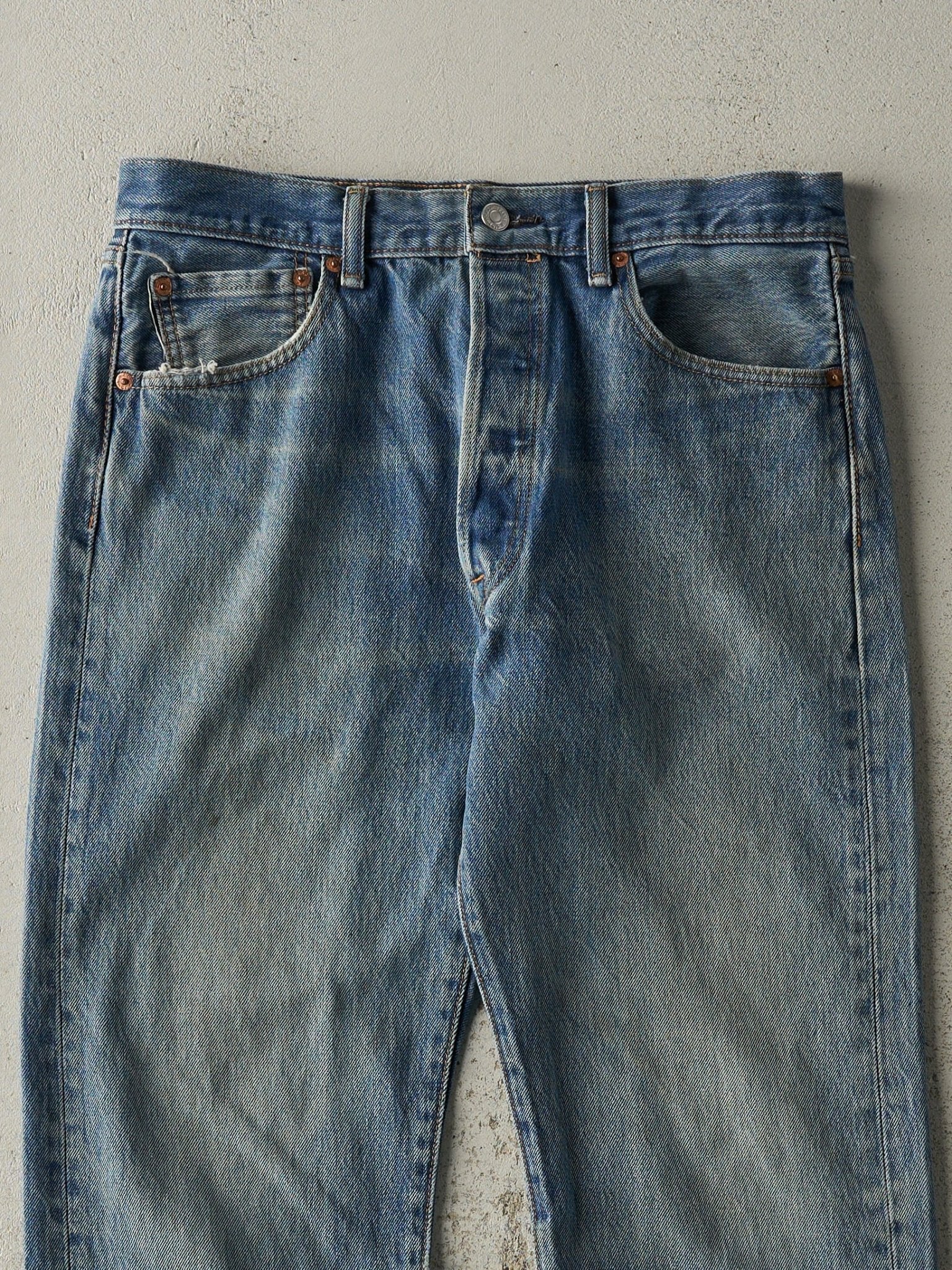 Vintage Y2K Mid Wash Levi's 501 Jeans (32x28) - Image 4
