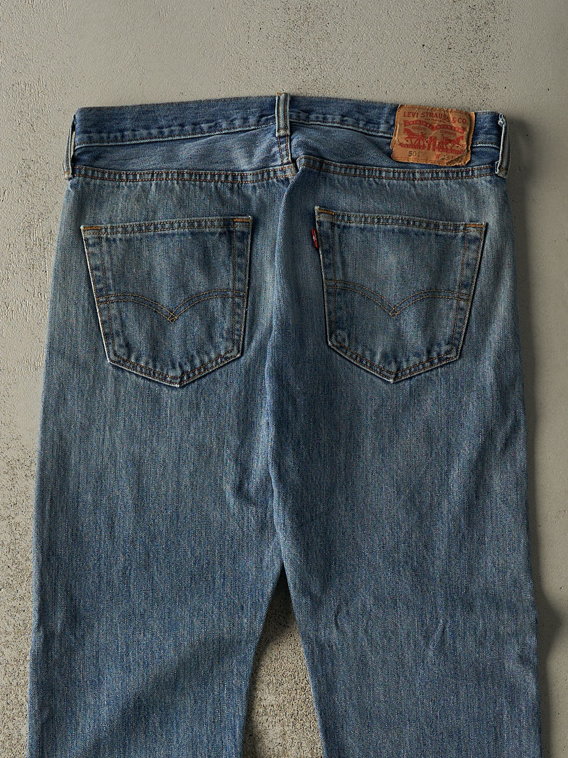 Vintage Y2K Mid Wash Levi's 501 Jeans (33x31.5) - Image 4