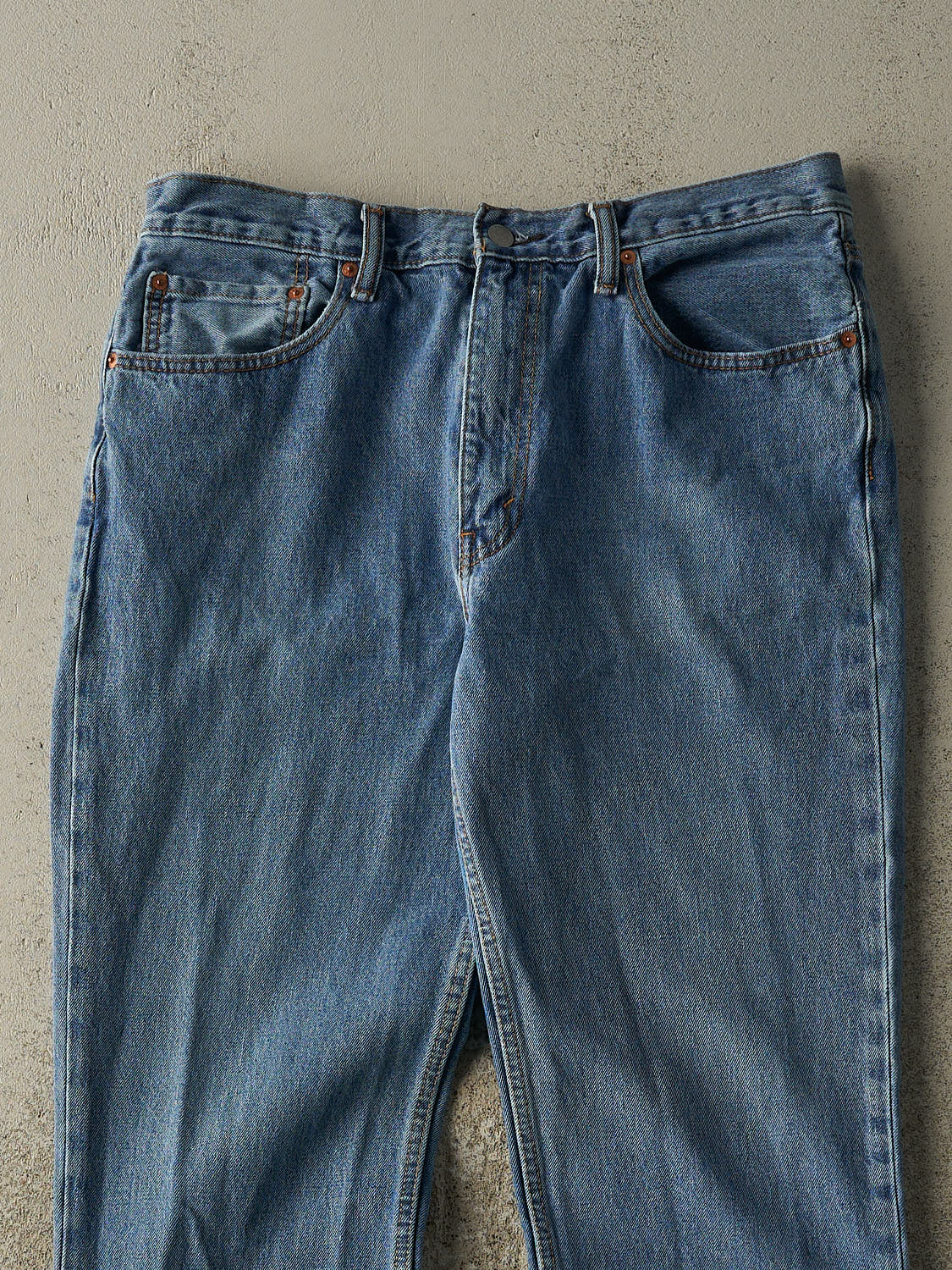 Vintage Y2K Mid Wash Levi's 516 Jeans (35.5x33) - Image 4