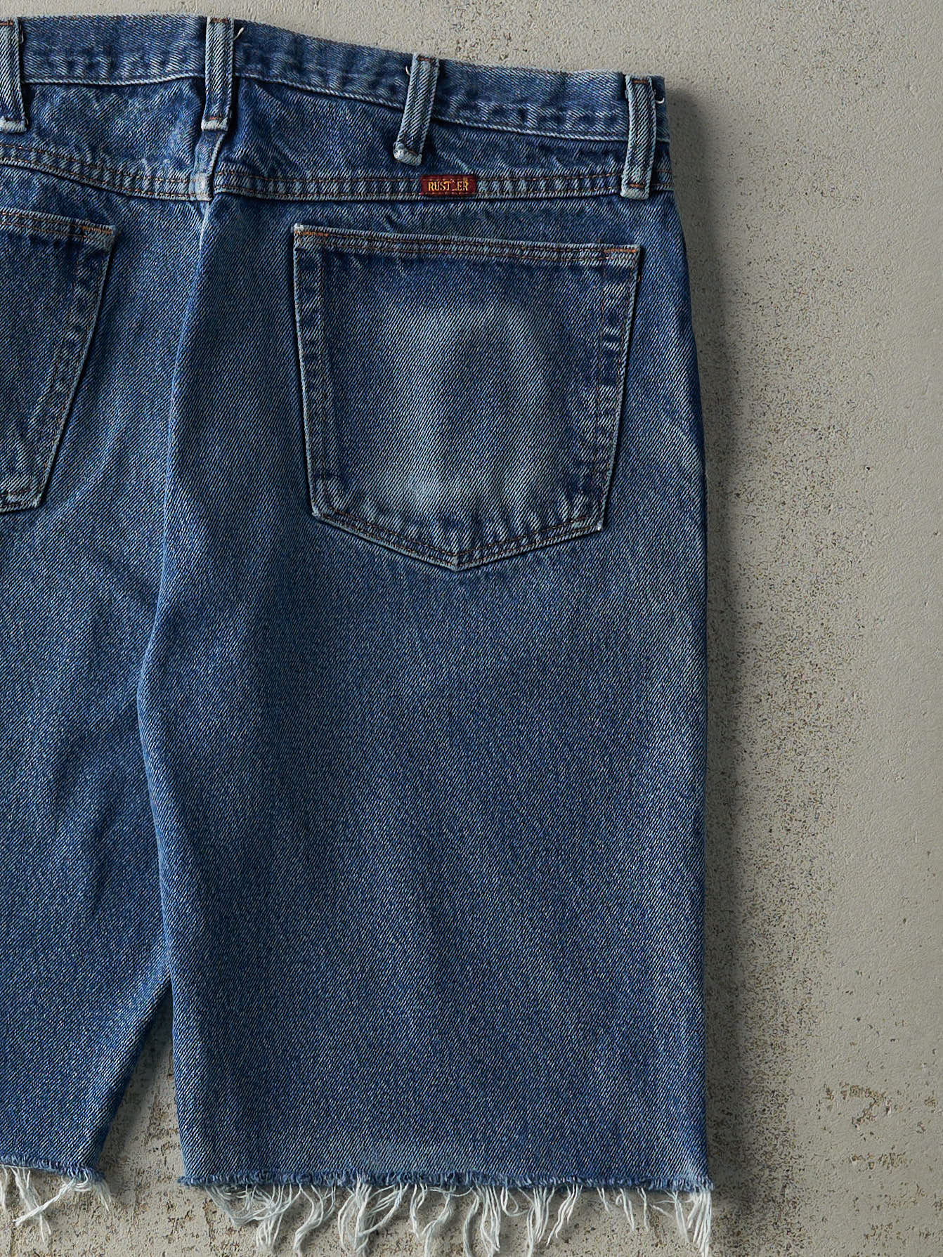 Vintage Y2K Mid Wash Rustler Cut Off Jean Shorts (35x10.5) - Image 5