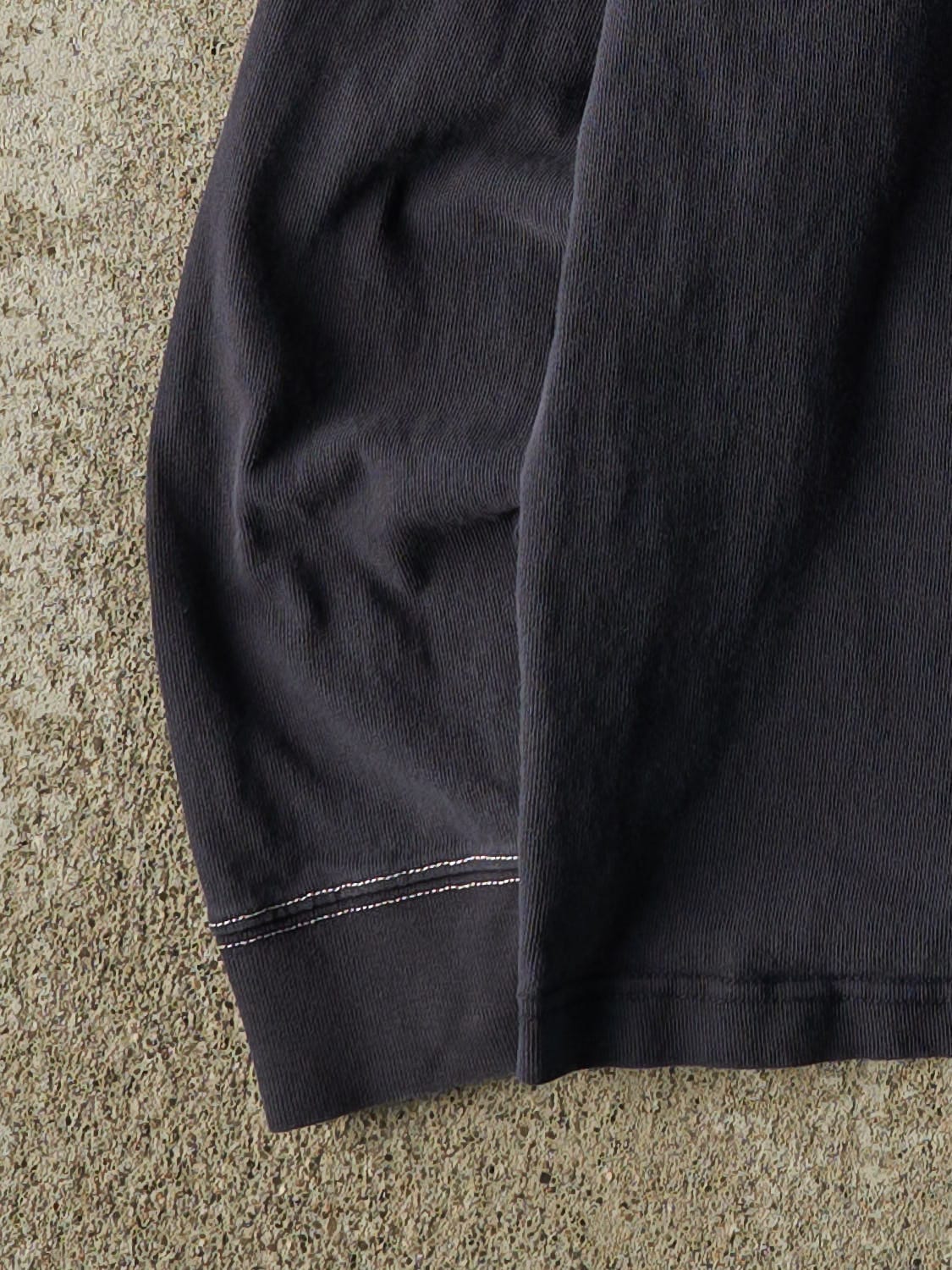 Vintage Y2K Navy Blue Abercrombie Long Sleeve (M/L) - Image 3