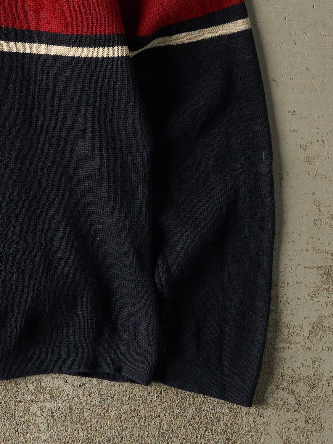 Vintage Y2K Navy Blue American Eagle Striped Knit (M/L) - Image 4