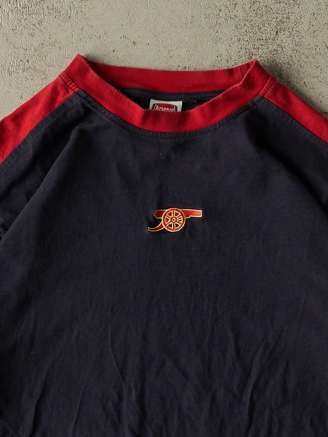 Vintage Y2K Navy Blue Arsenal FC Long Sleeve (M) - Image 2