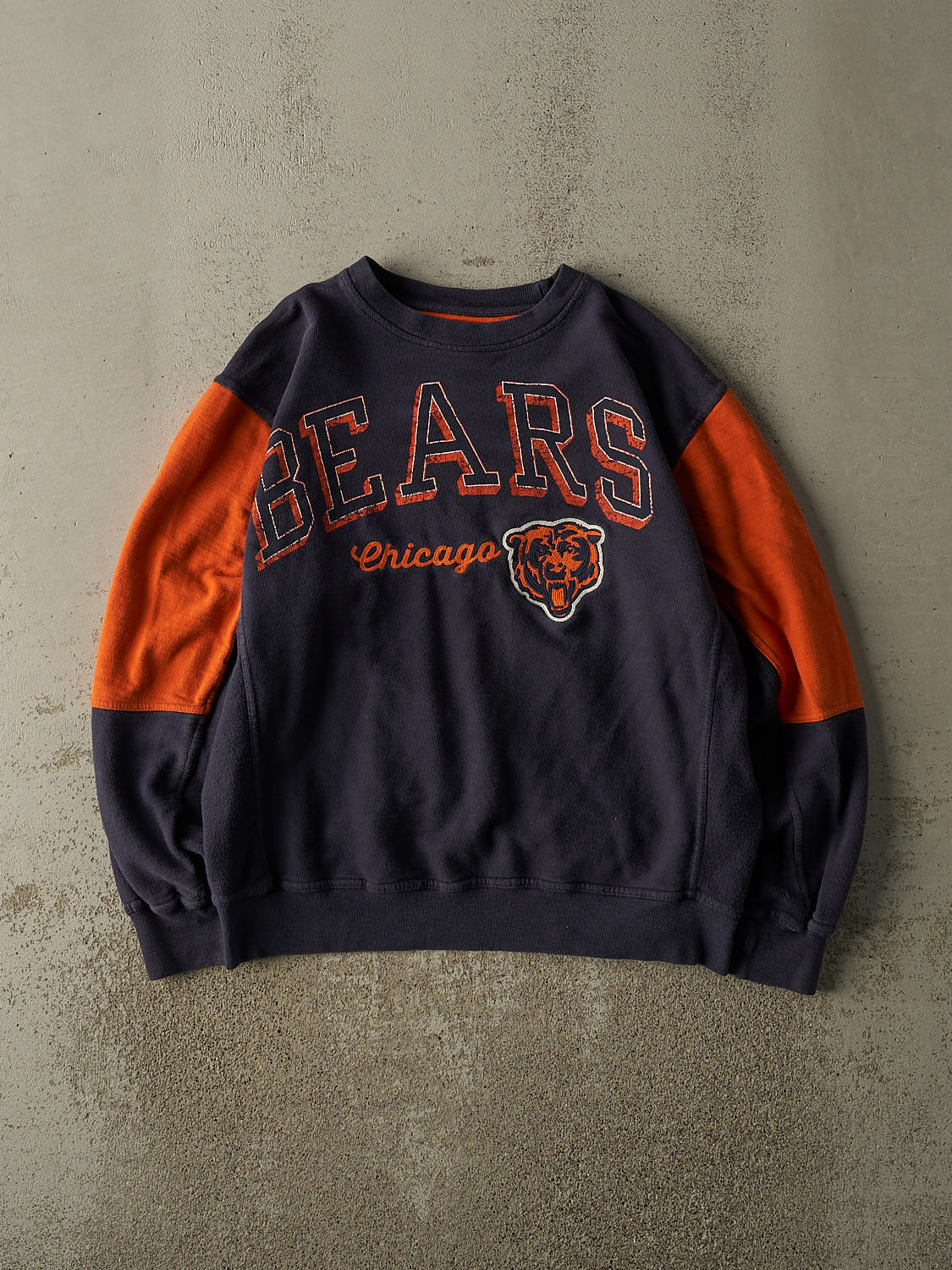 Vintage Y2K Navy Blue Chicago Bears Embroidered Lightweight Crewneck (M)