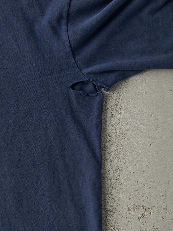 Vintage Y2K Navy Blue Chicago Cubs Adidas Tee (L) - Image 4