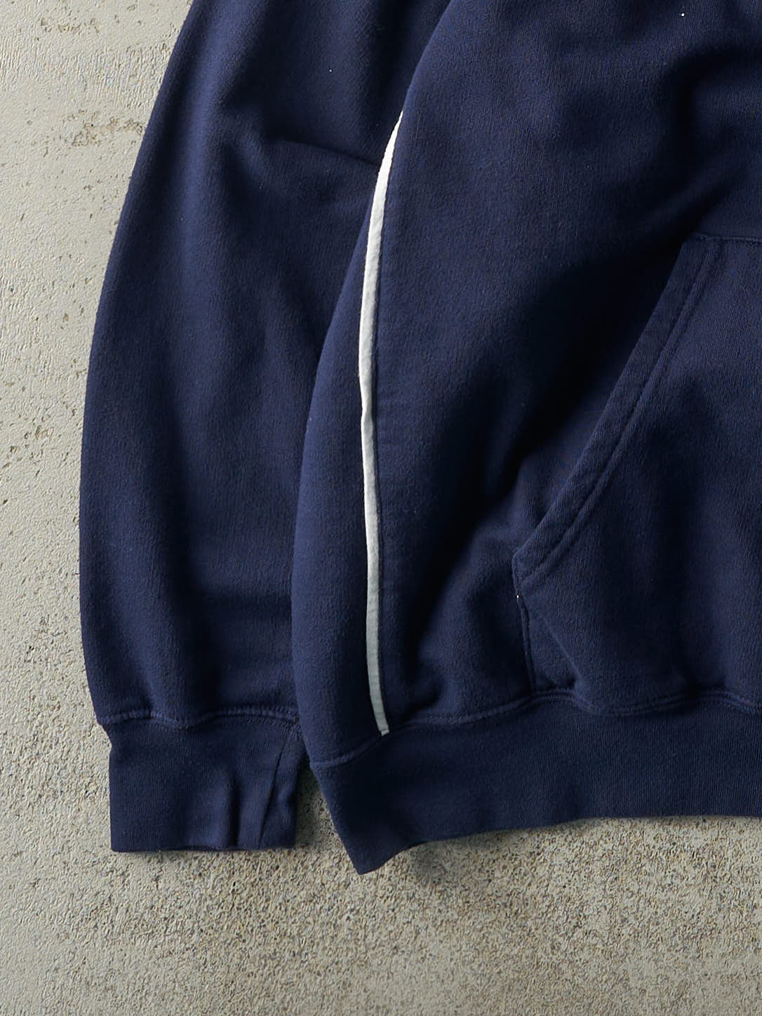 Vintage Y2K Navy Blue Denver Broncos Hoodie (L/XL) - Image 3