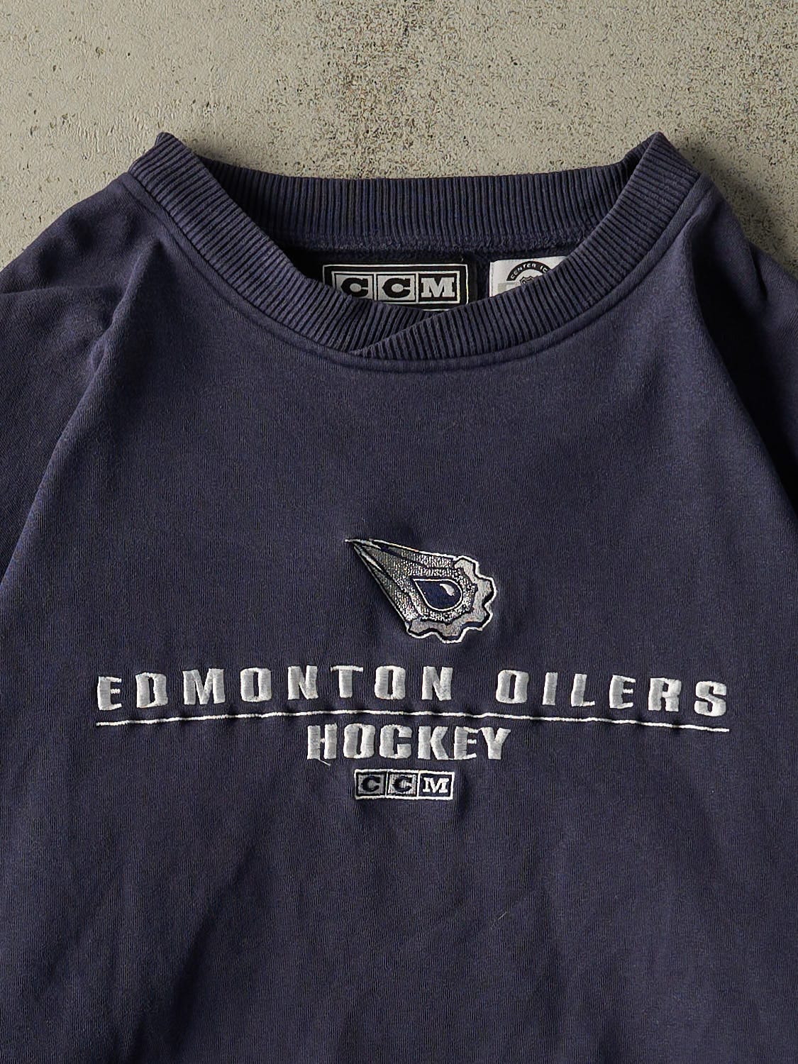 Vintage Y2K Navy Blue Edmonton Oilers Embroidered Crewneck (XXL) - Image 2