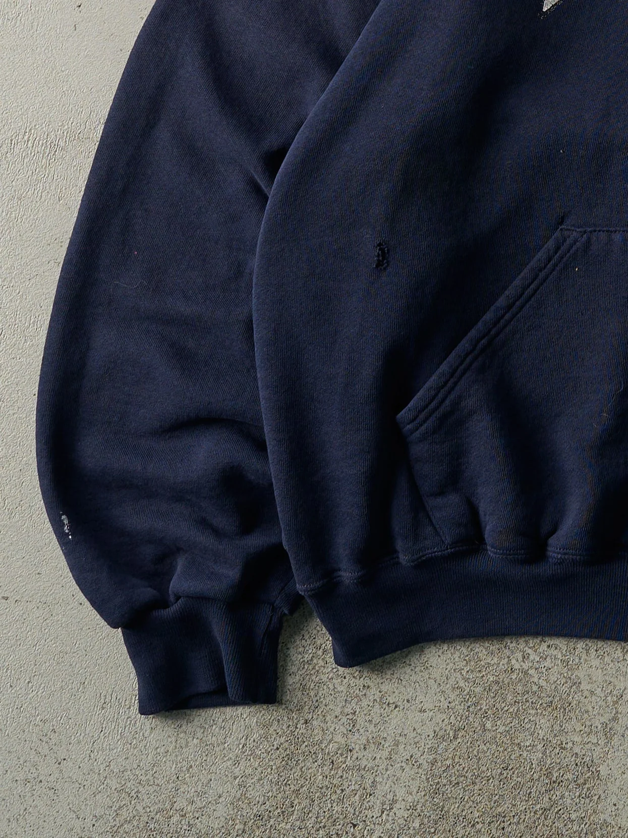 Vintage Y2K Navy Blue IHHS Broncs Russell Athletic Hoodie (M/L) - Image 3