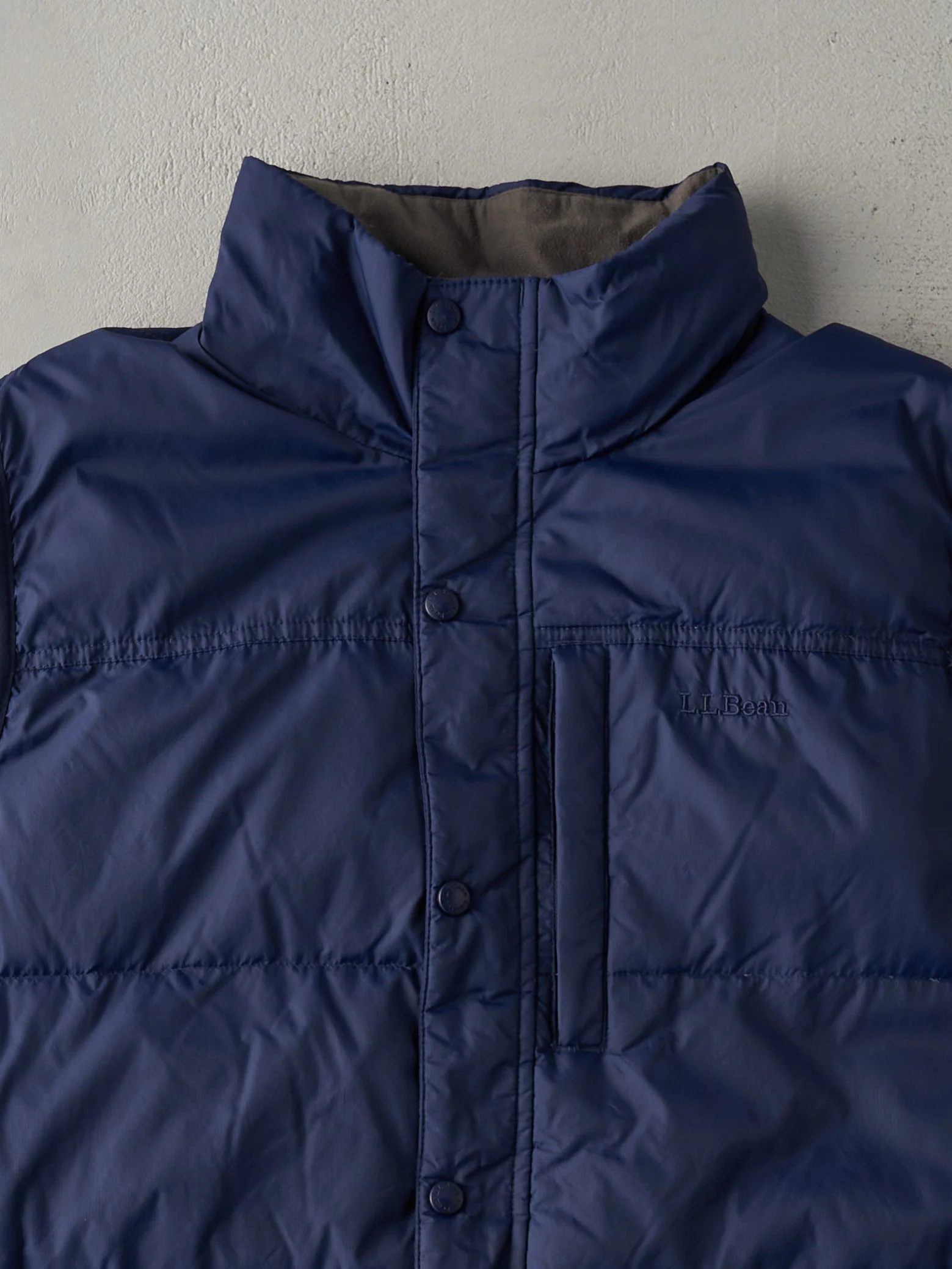 Vintage 90s Navy Blue LL Bean Puffer Vest (M/L) - Image 2