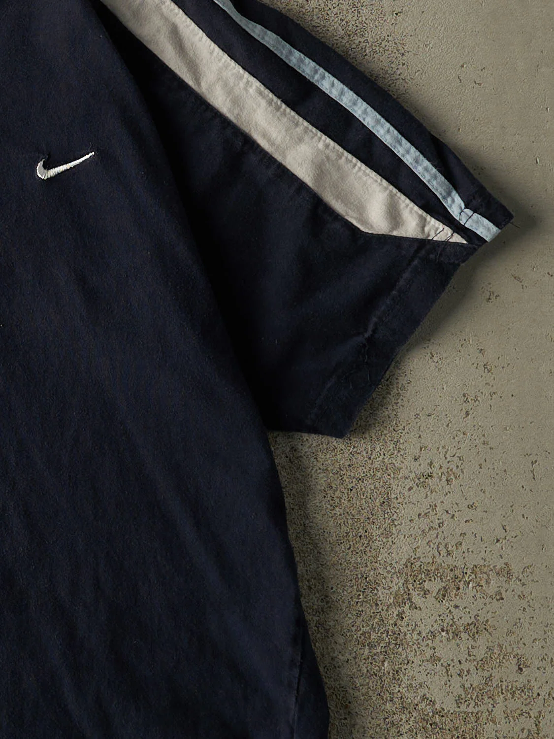 Vintage Y2K Navy Blue Nike Embroidered Tee (S/M) - Image 4