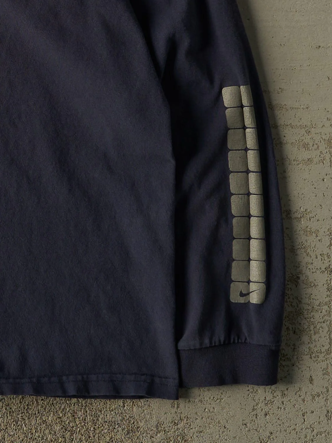 Vintage Y2K Navy Blue Nike Long Sleeve (L/XL) - Image 3