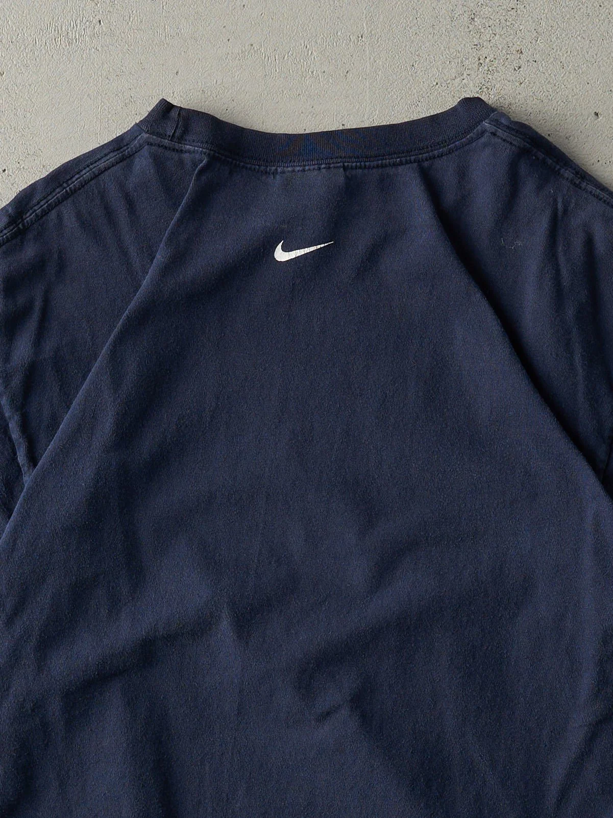Vintage Y2K Navy Blue Nike Tee (S/M) - Image 4