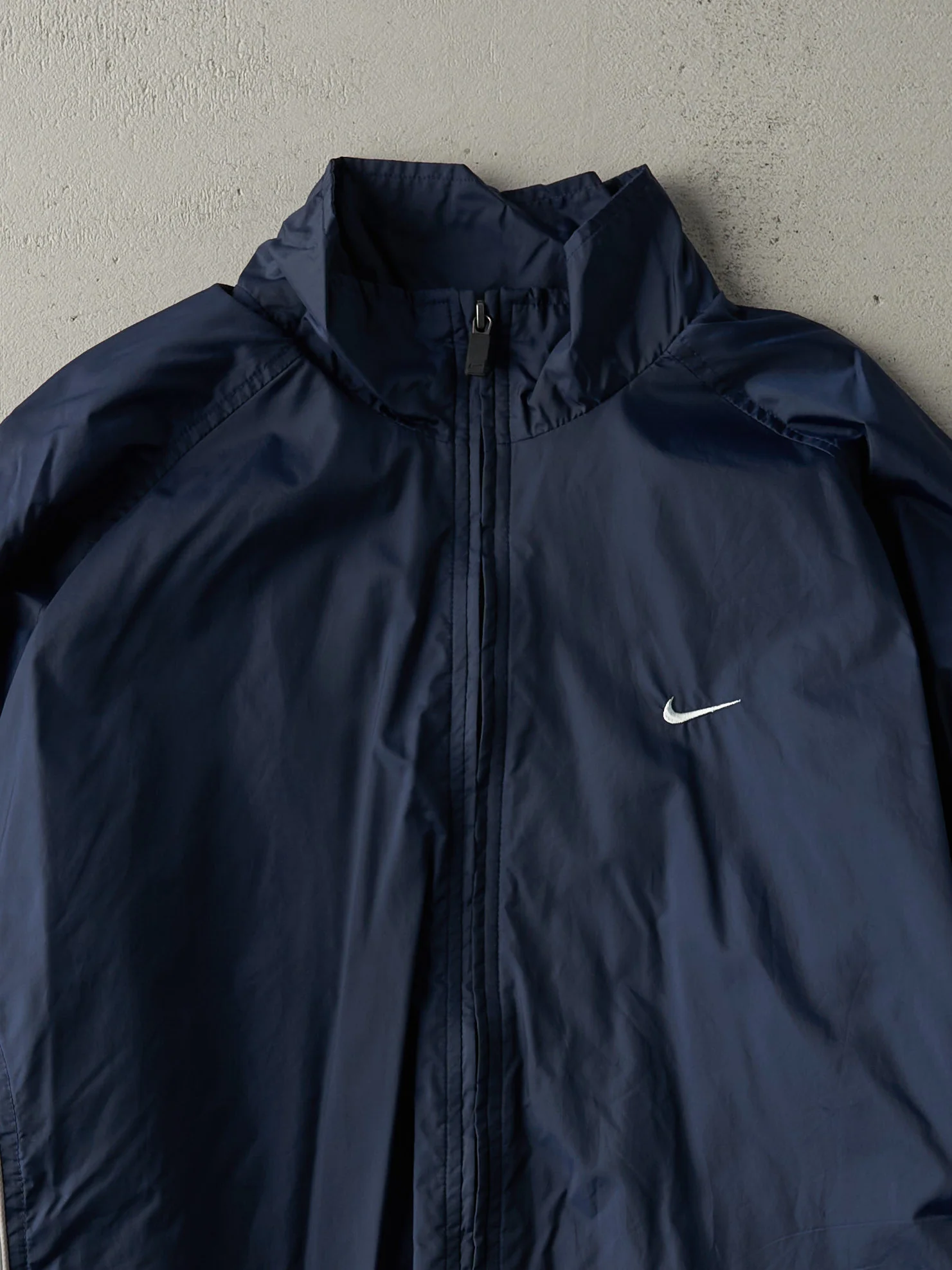 Vintage Y2K Navy Blue Nike Windbreaker Jacket (L) - Image 2