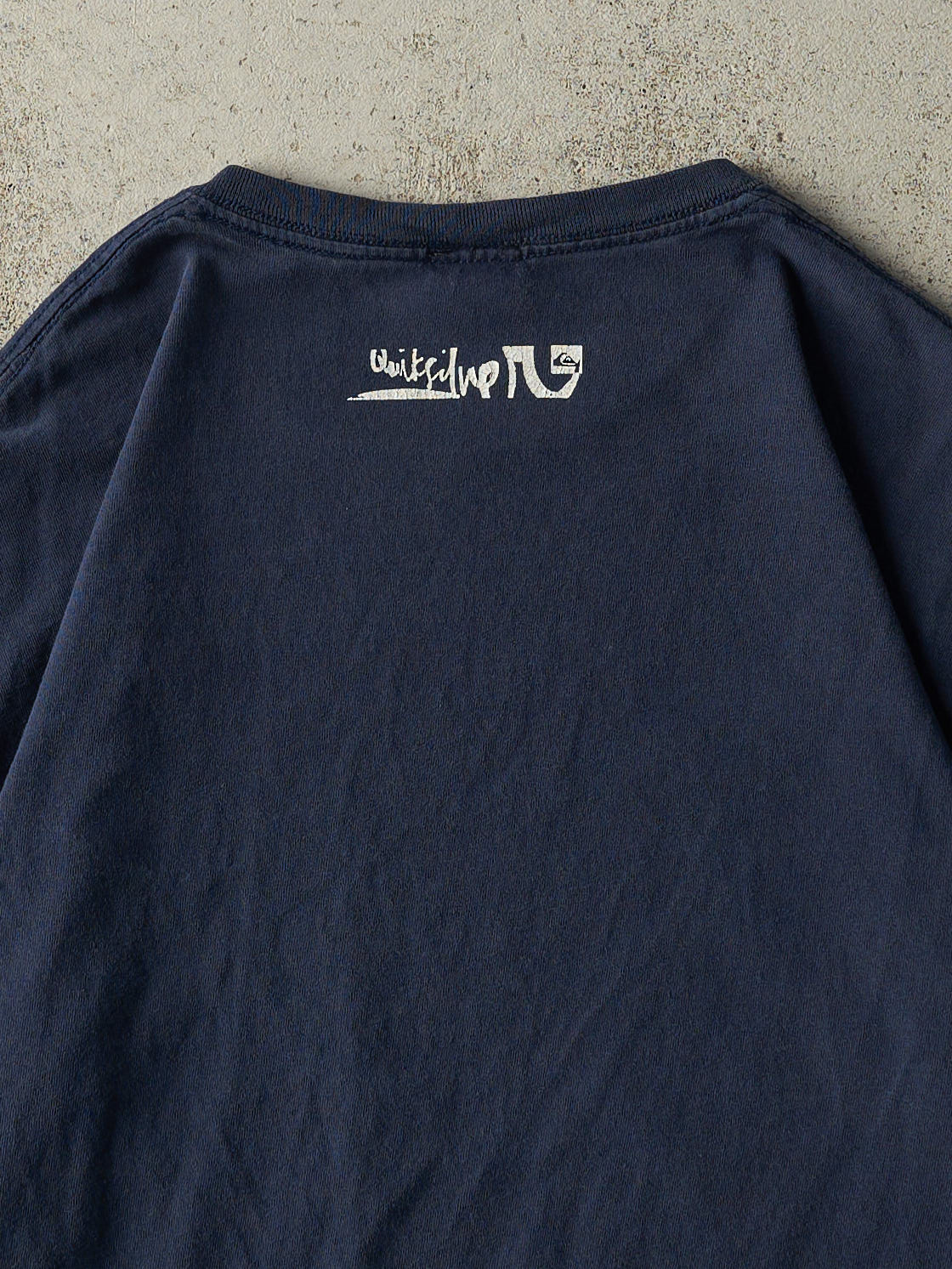 Vintage Y2K Navy Blue Quiksilver Hawaii Tee (M) - Image 4