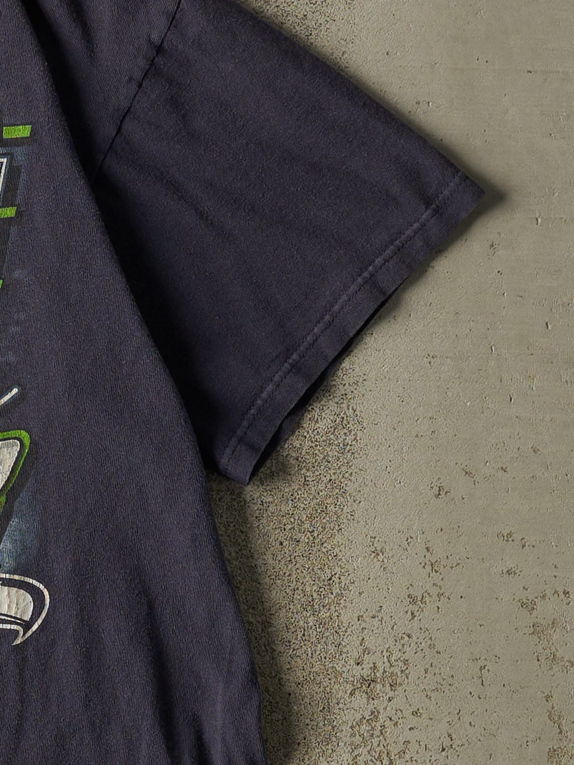 Vintage Y2K Navy Blue Seattle Seahawks #37 Shaun Alexander Tee (M/L) - Image 4