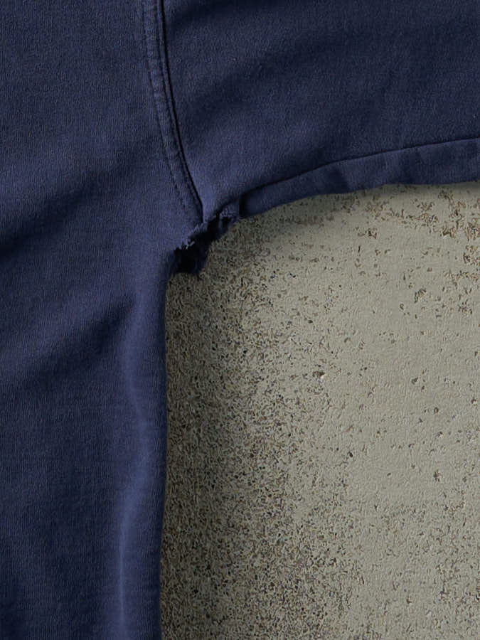 Vintage Y2K Navy & Green V-Neck Sweatshirt (L) - Image 3
