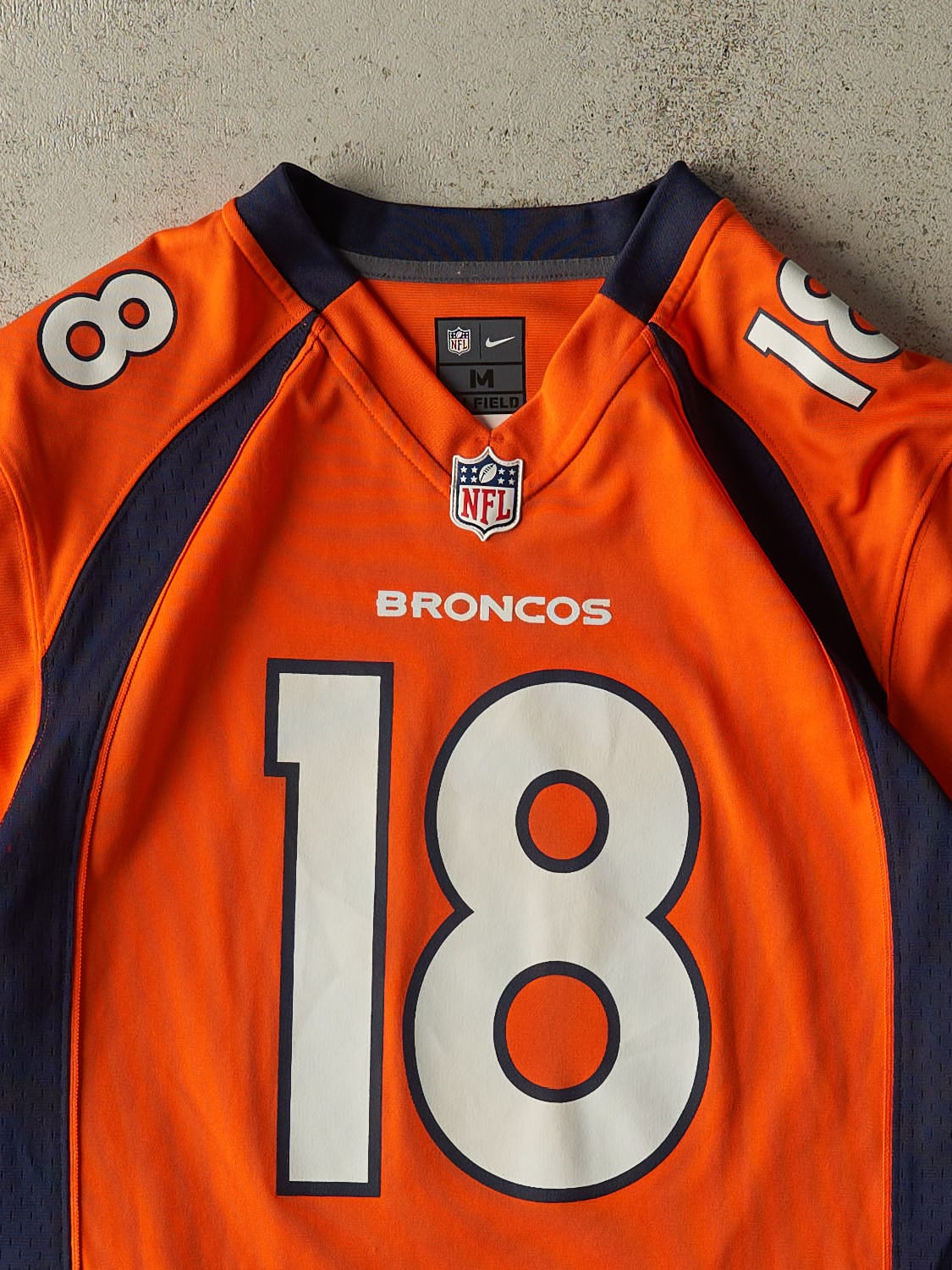 Vintage Y2K Orange Denver Broncos #18 Peyton Manning Jersey (S/M) - Image 3