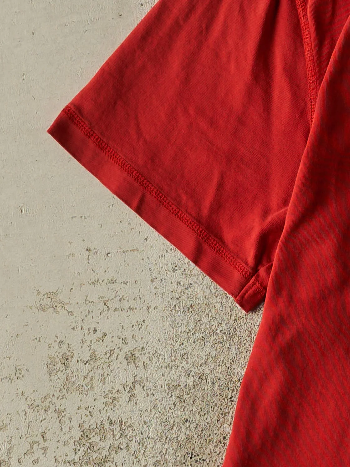 Vintage Y2K Red Nike Embroidered Swoosh Tee (L) - Image 3