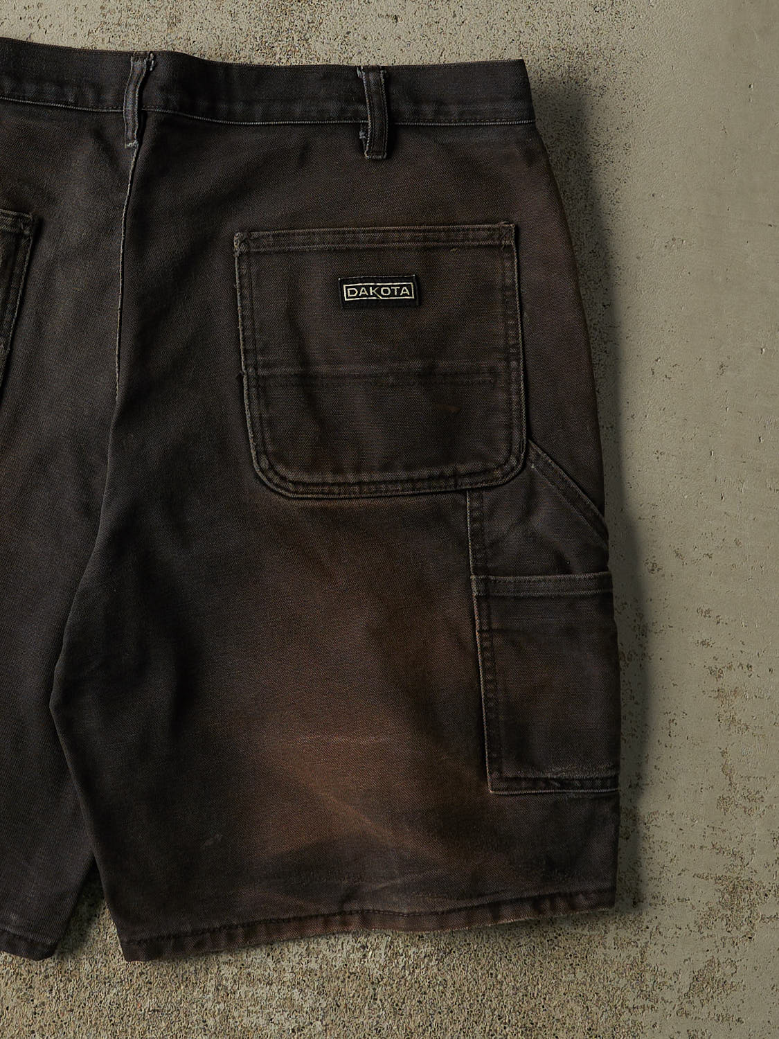 Vintage Y2K Sun Faded Black Dakota Carpenter Shorts (38x10) - Image 5