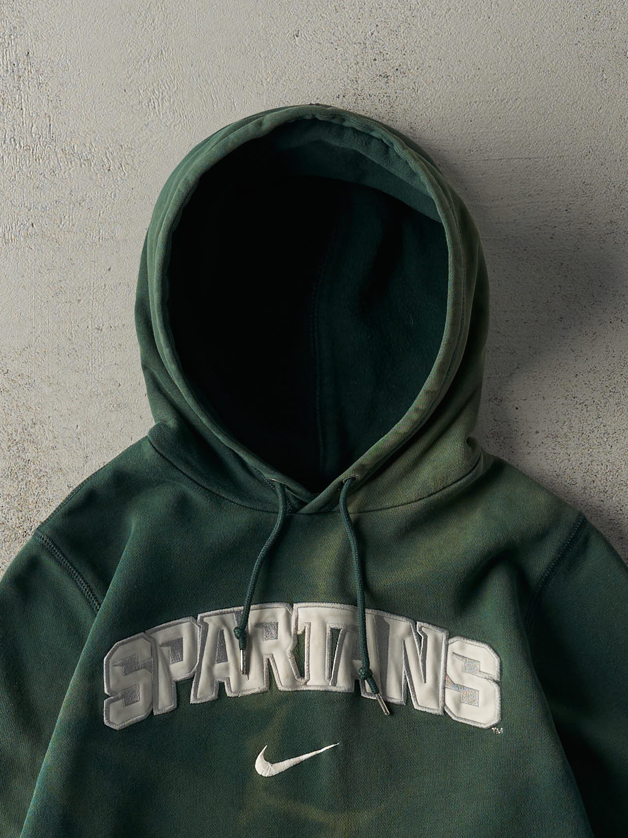 Vintage Y2K Sun Faded Green Michigan State Spartans Nike Hoodie (S) - Image 2