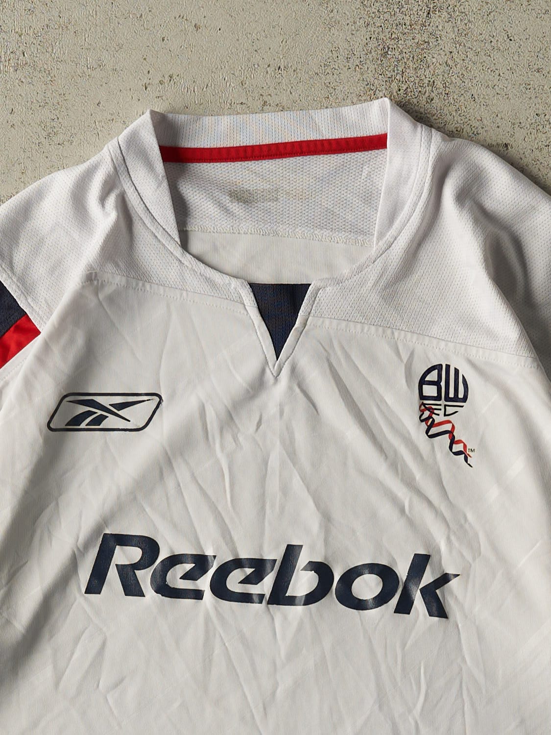 Vintage Y2K White Bolton Wanderers Soccer Jersey (L/XL) - Image 2