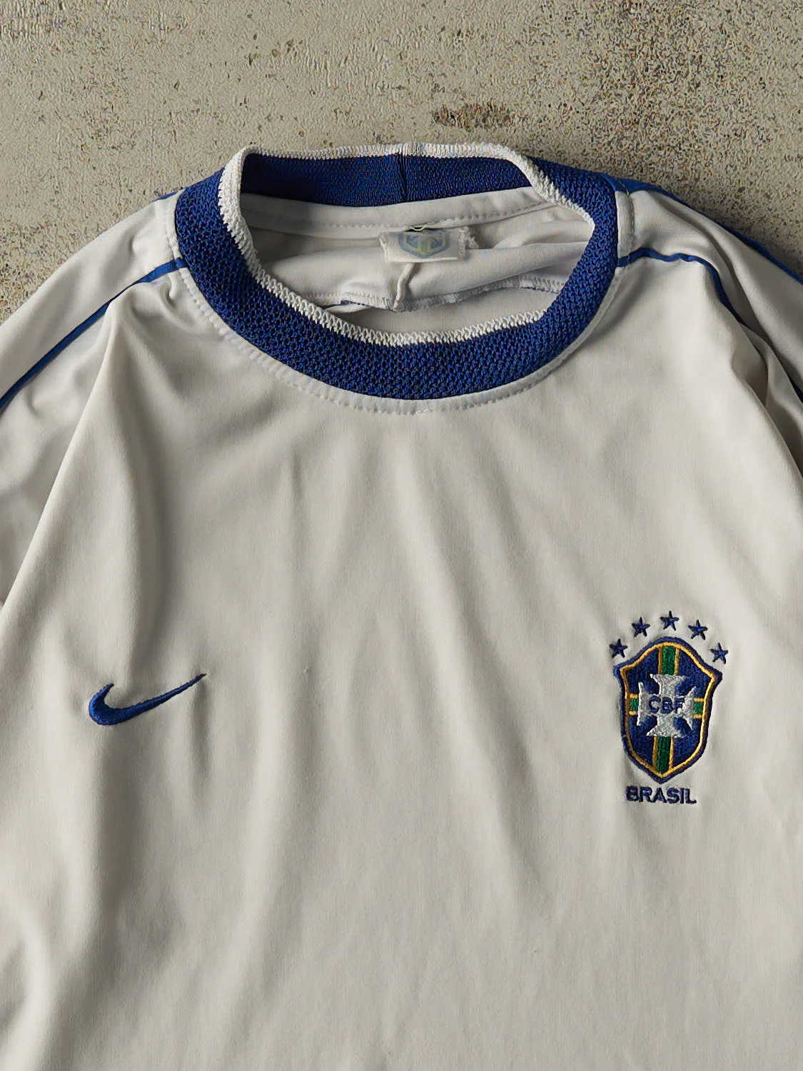 Vintage Y2K White Brasil Soccer Jersey (M) - Image 3