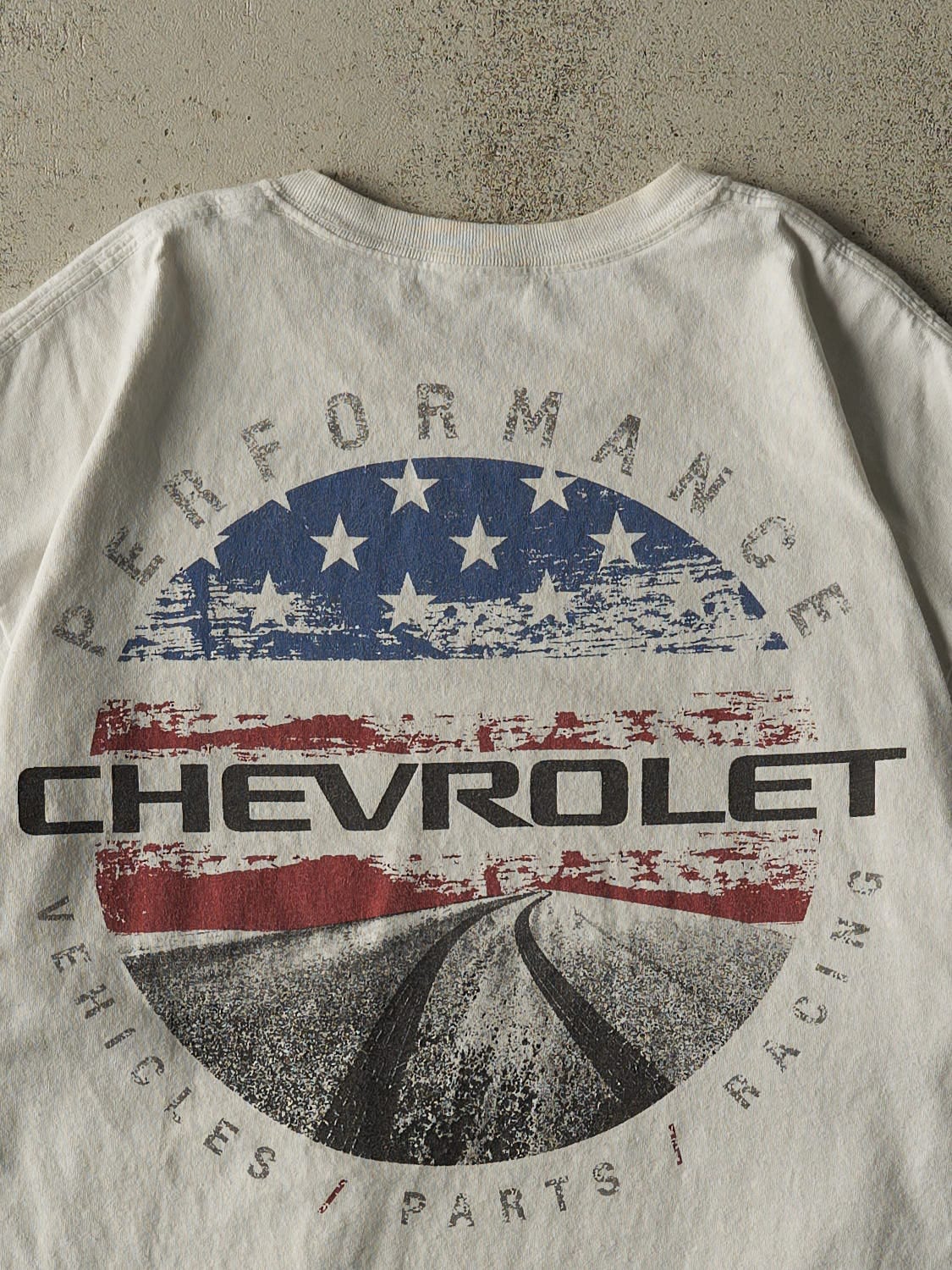 Vintage Y2K White Chevrolet Performance Tee (L/XL) - Image 4