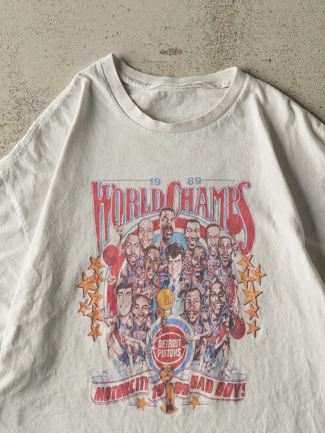 Vintage Y2K White Detroit Pistons 89' World Champs Bootleg Tee (L/XL) - Image 2