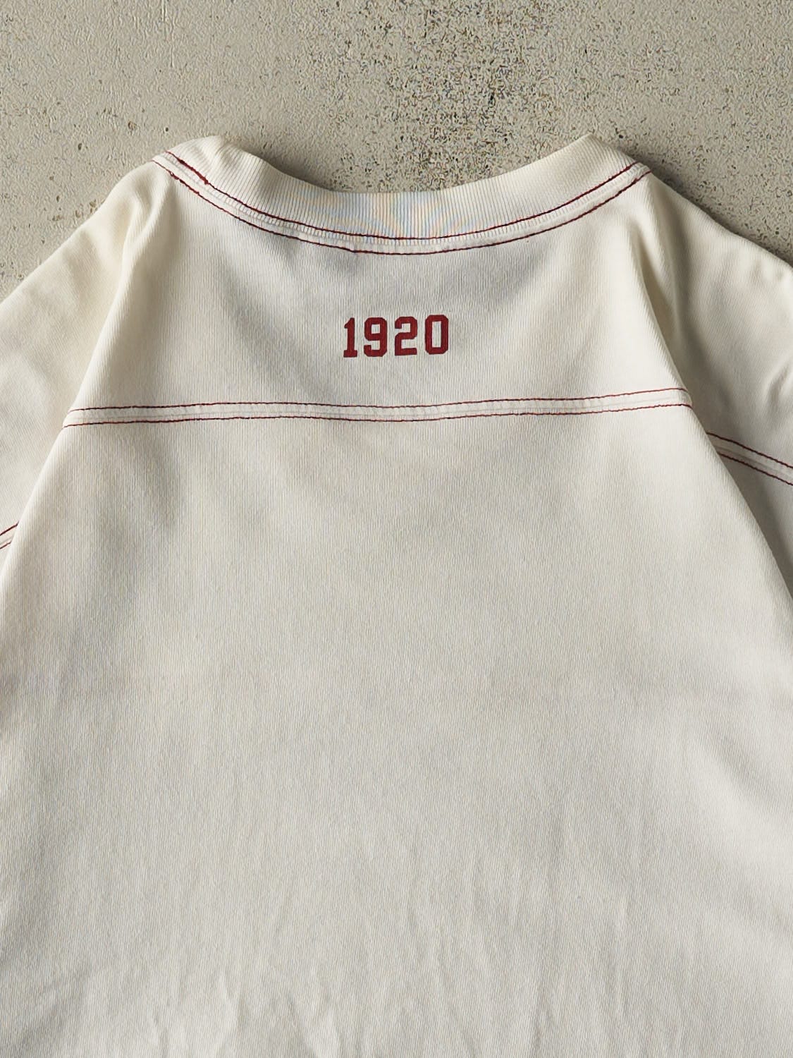 Vintage Y2K White Eddie Bauer Tee (XL/XXL) - Image 4