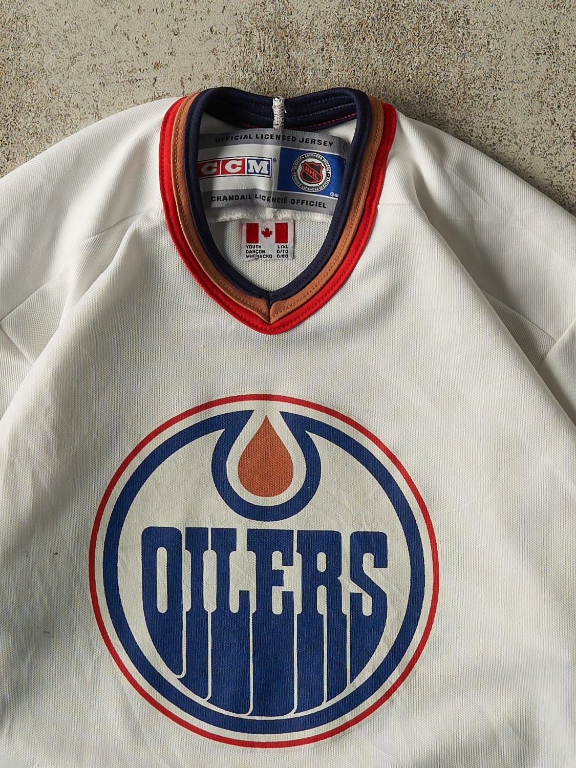 Vintage Y2K White Edmonton Oilers Hockey Jersey (S) - Image 2